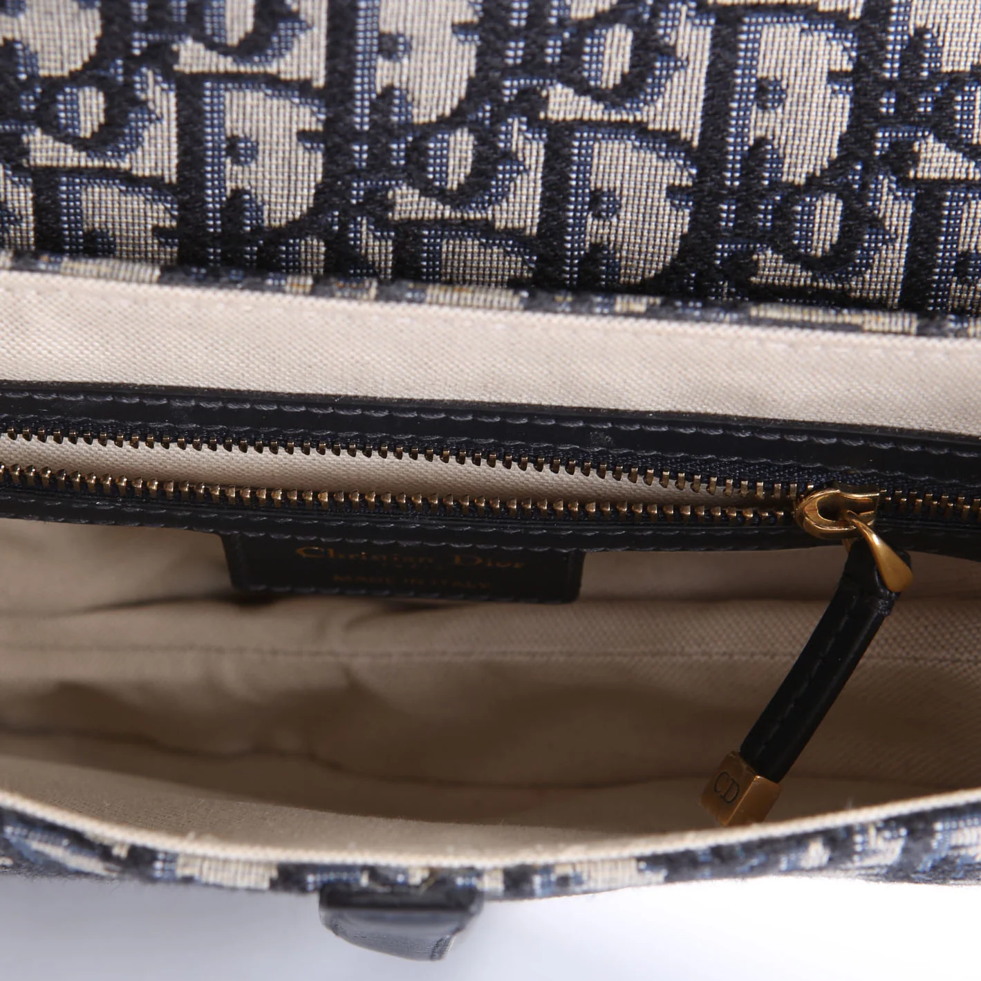 Saddle Bag With Jacquard Strap Oblique - Image 8