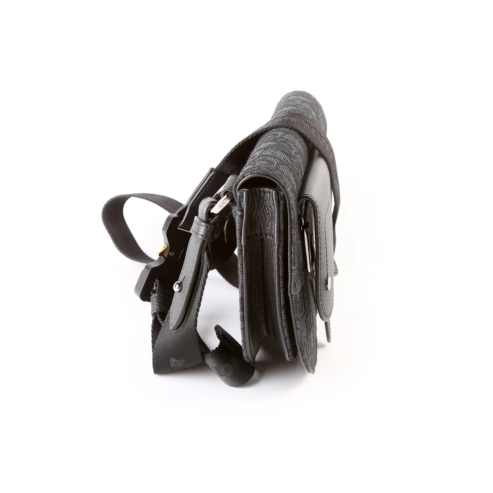 Saddle Messenger Pouch Oblique - Image 3