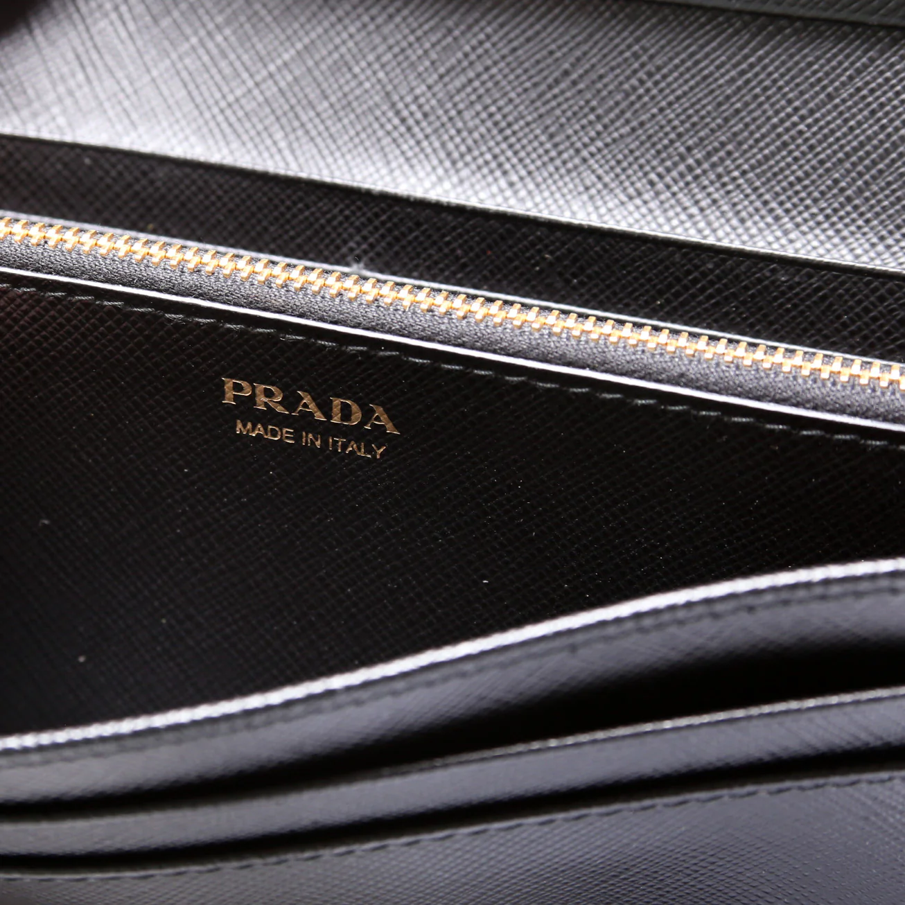 Saffiano Chain Wallet - Image 7