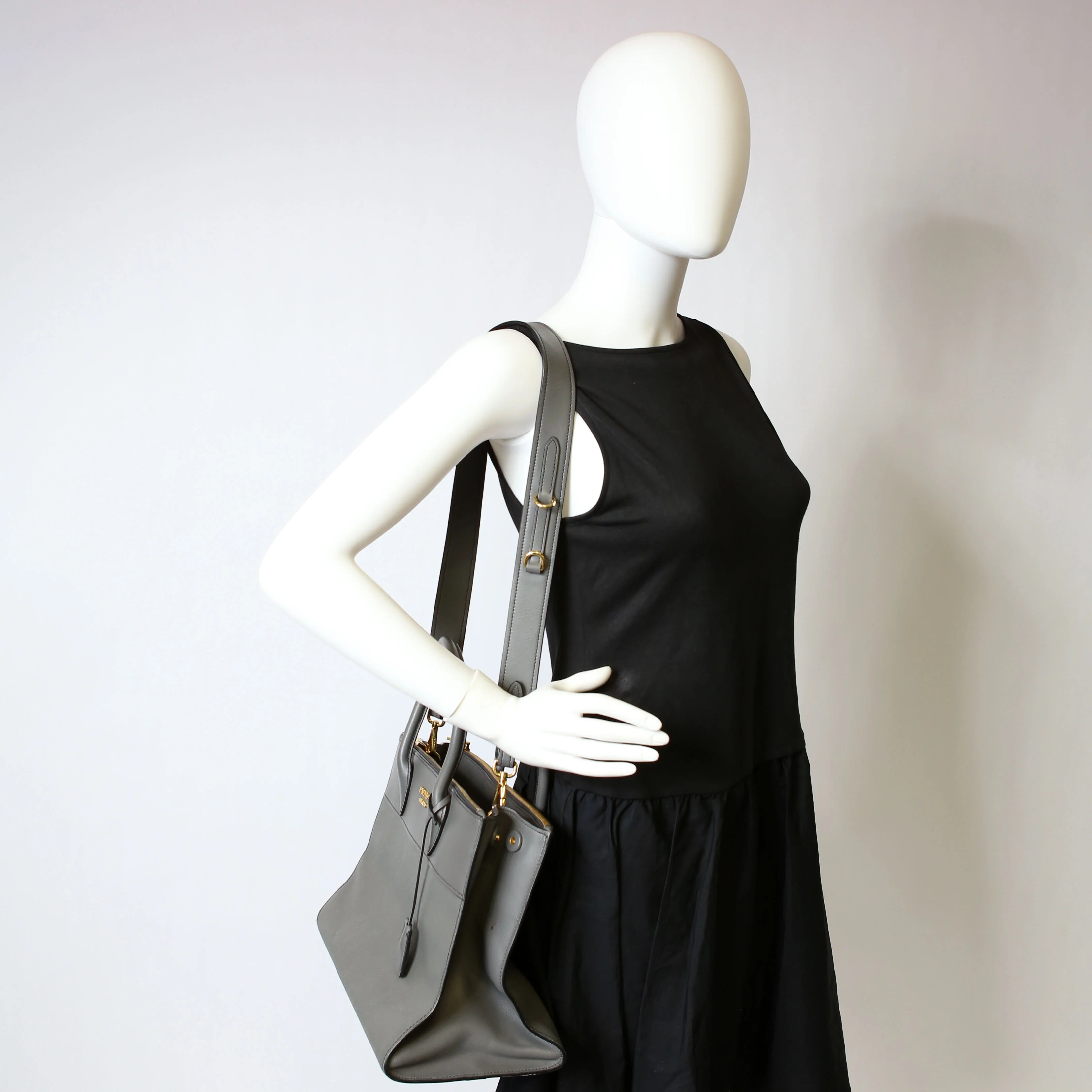 Saffiano/City Calfskin Paradigme Bag Grey - Image 21