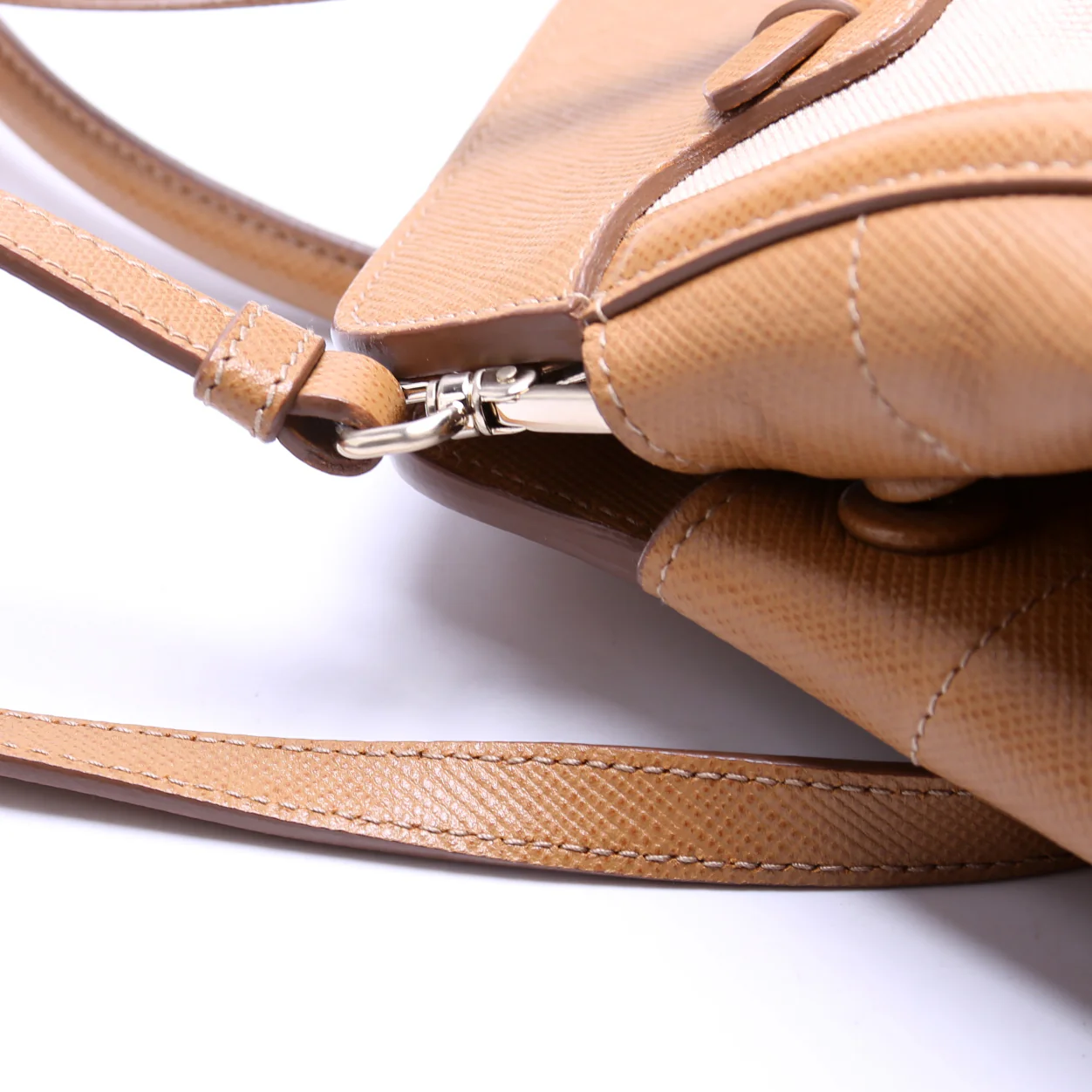 Saffiano Cuir Canapa Tote - Image 7