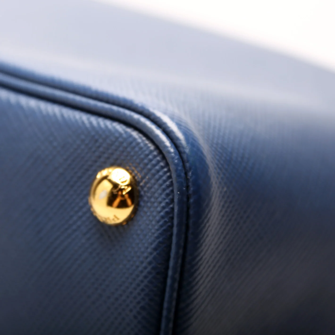 Saffiano Cuir Double Large Blue - Image 13