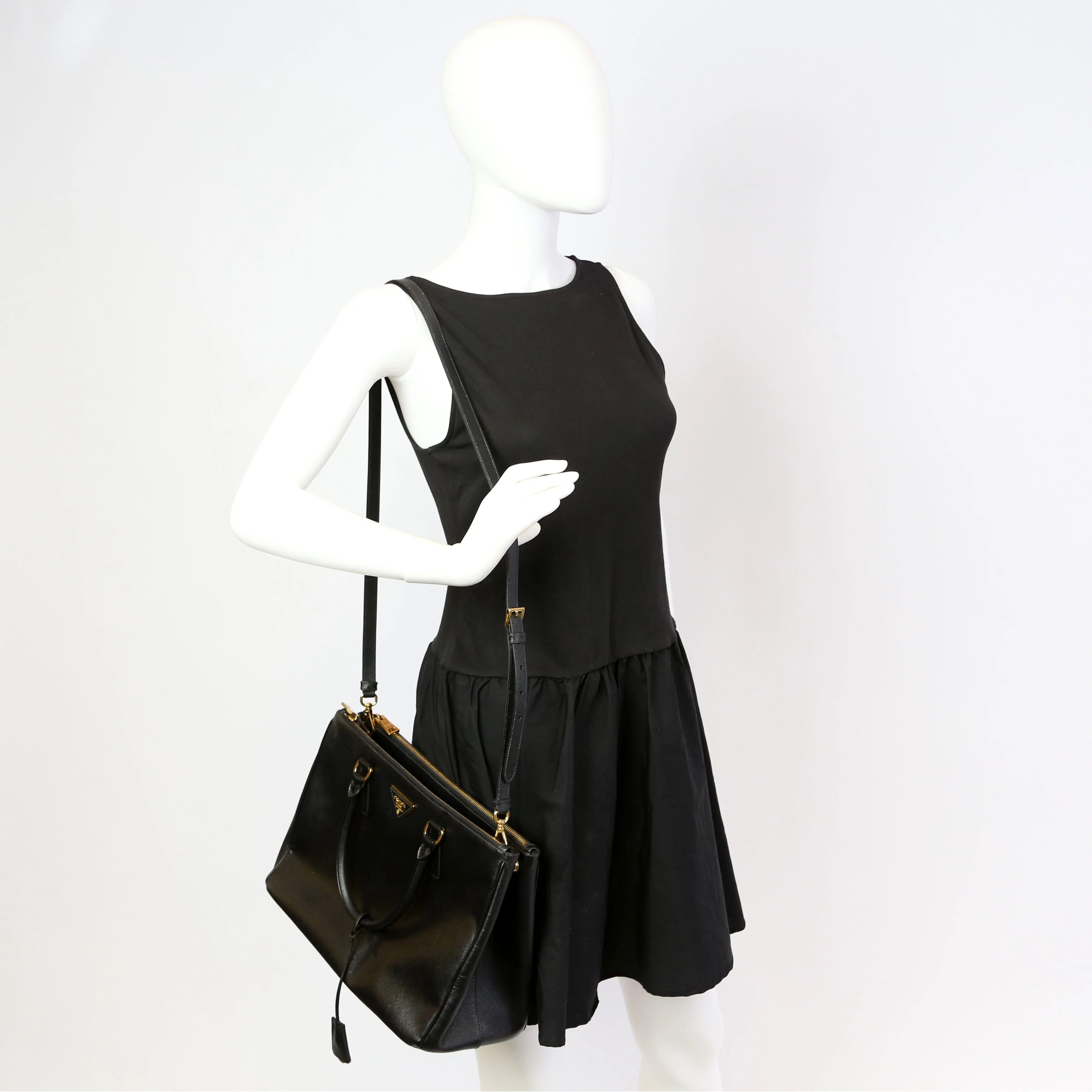 Saffiano Galleria Medium Black - Image 12