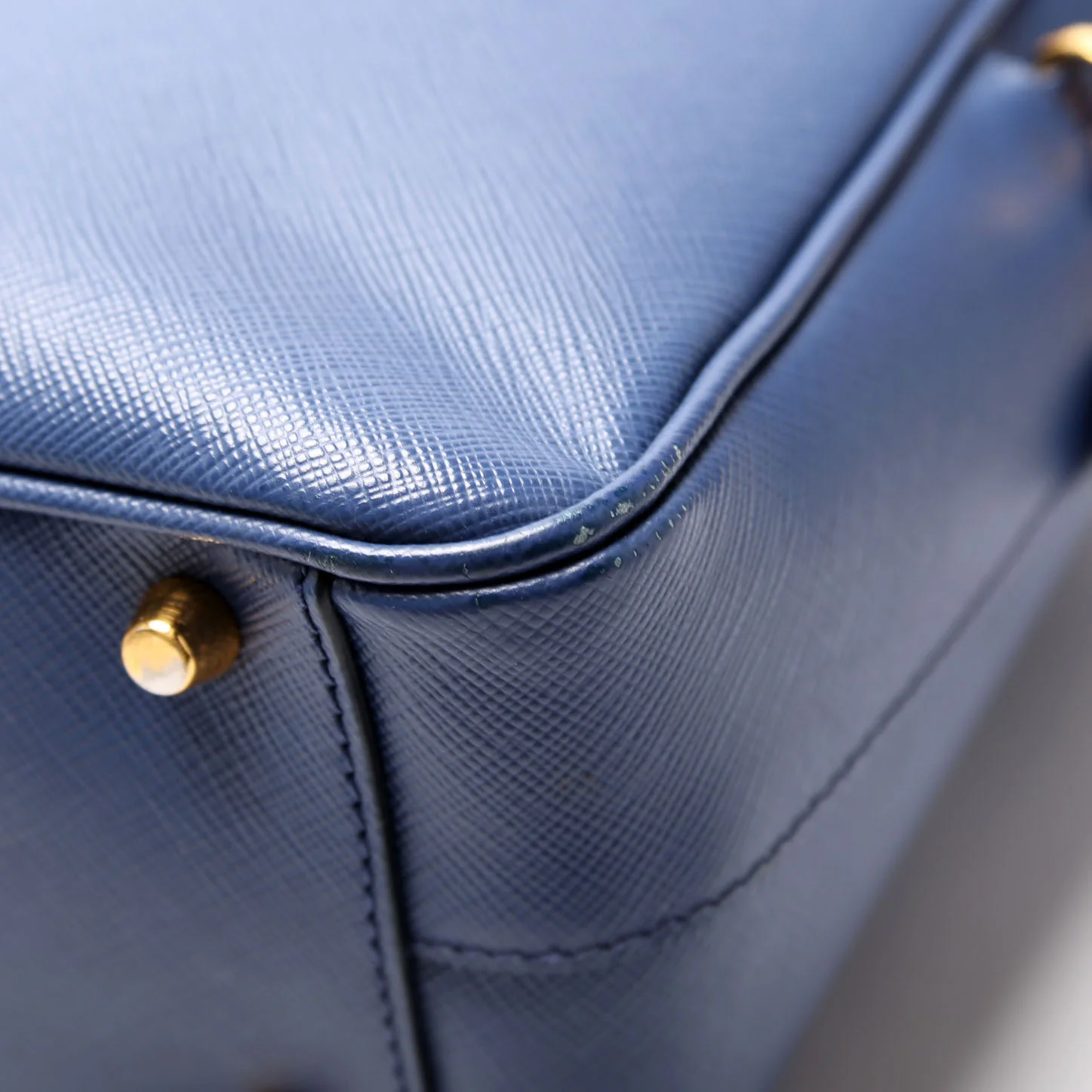Saffiano Lux Bauletto Bag Blue/Gold - Image 6
