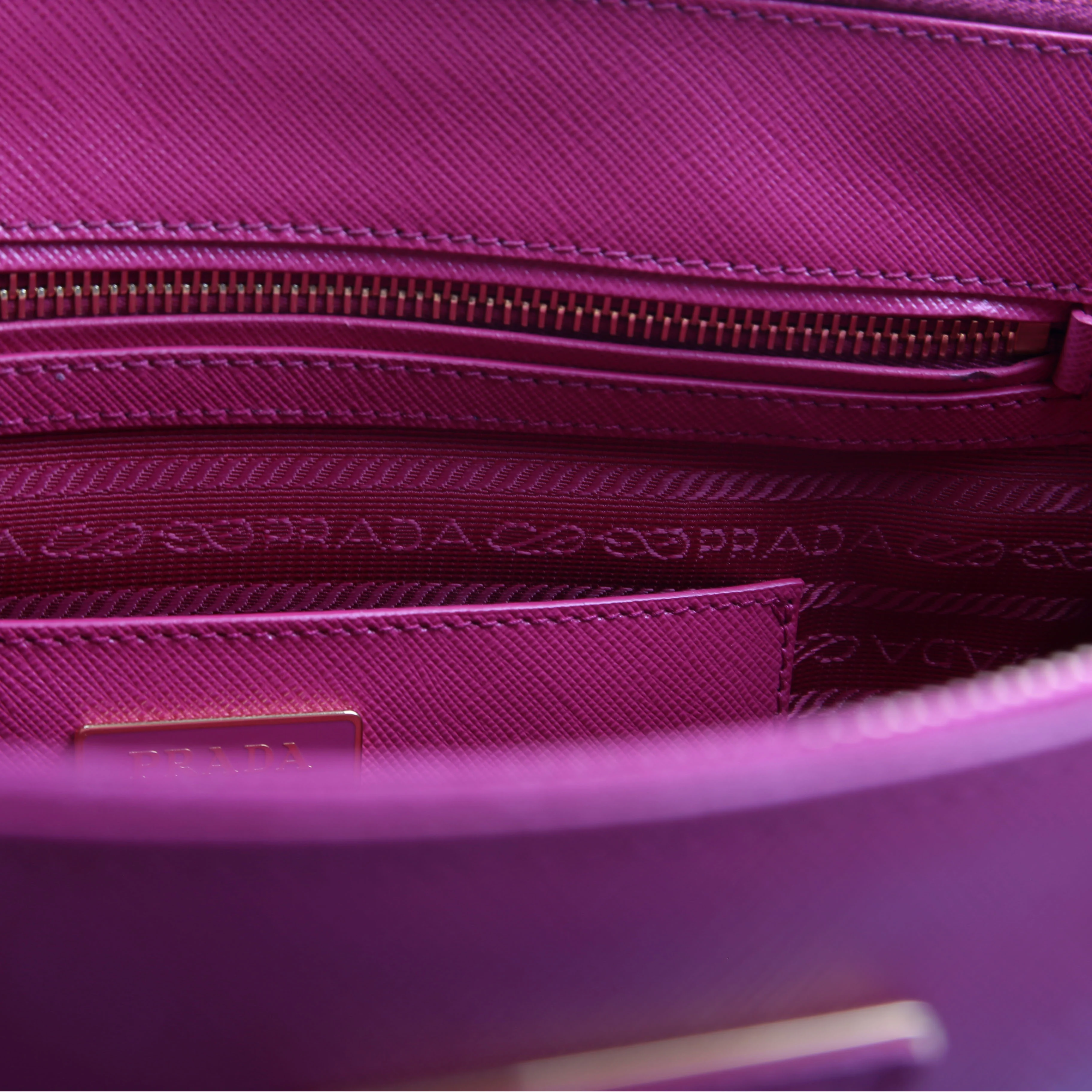 Saffiano Lux Medium Galleria Pink - Image 10