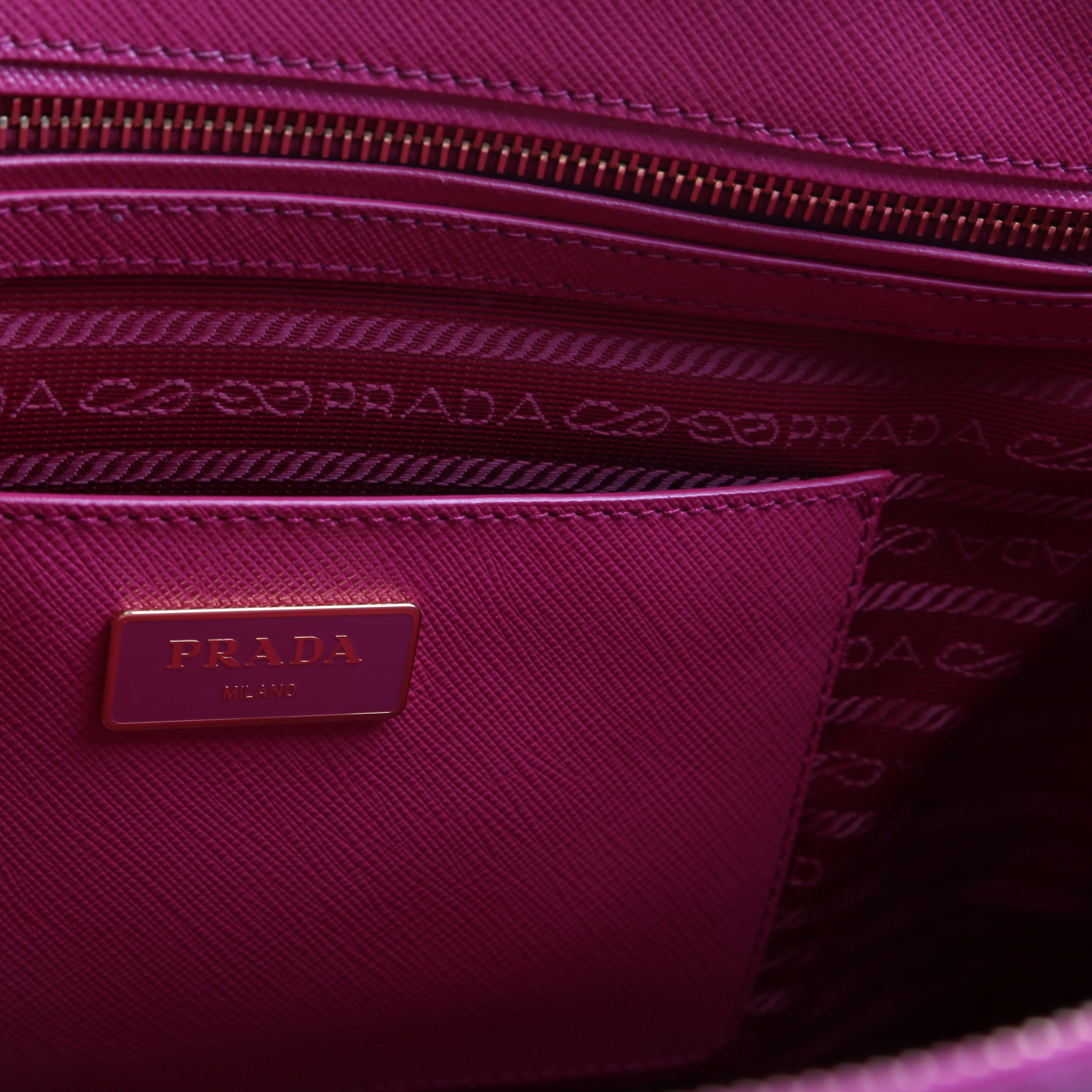 Saffiano Lux Medium Galleria Pink - Image 11