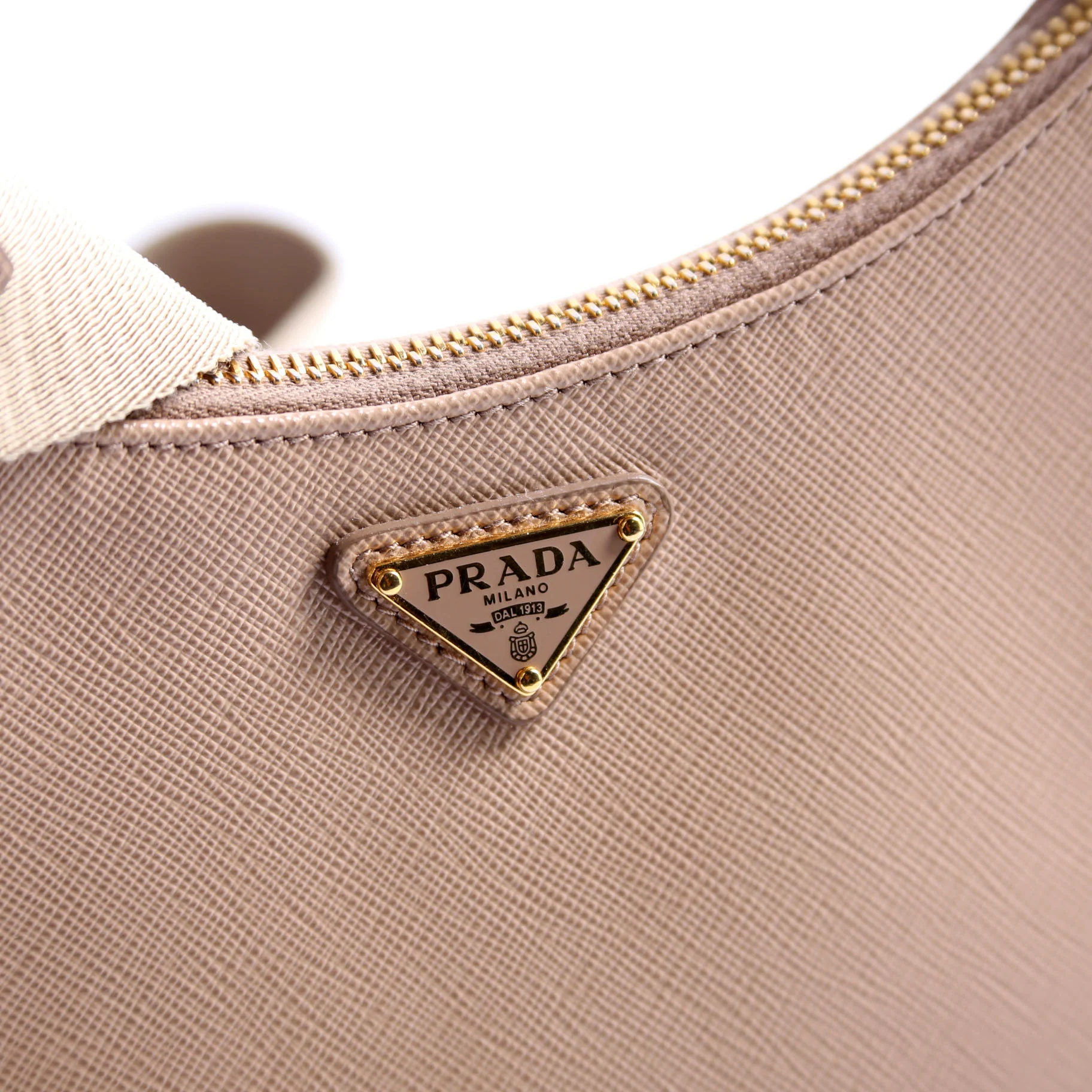 Saffiano Re-Edition 2005 Beige - Image 7