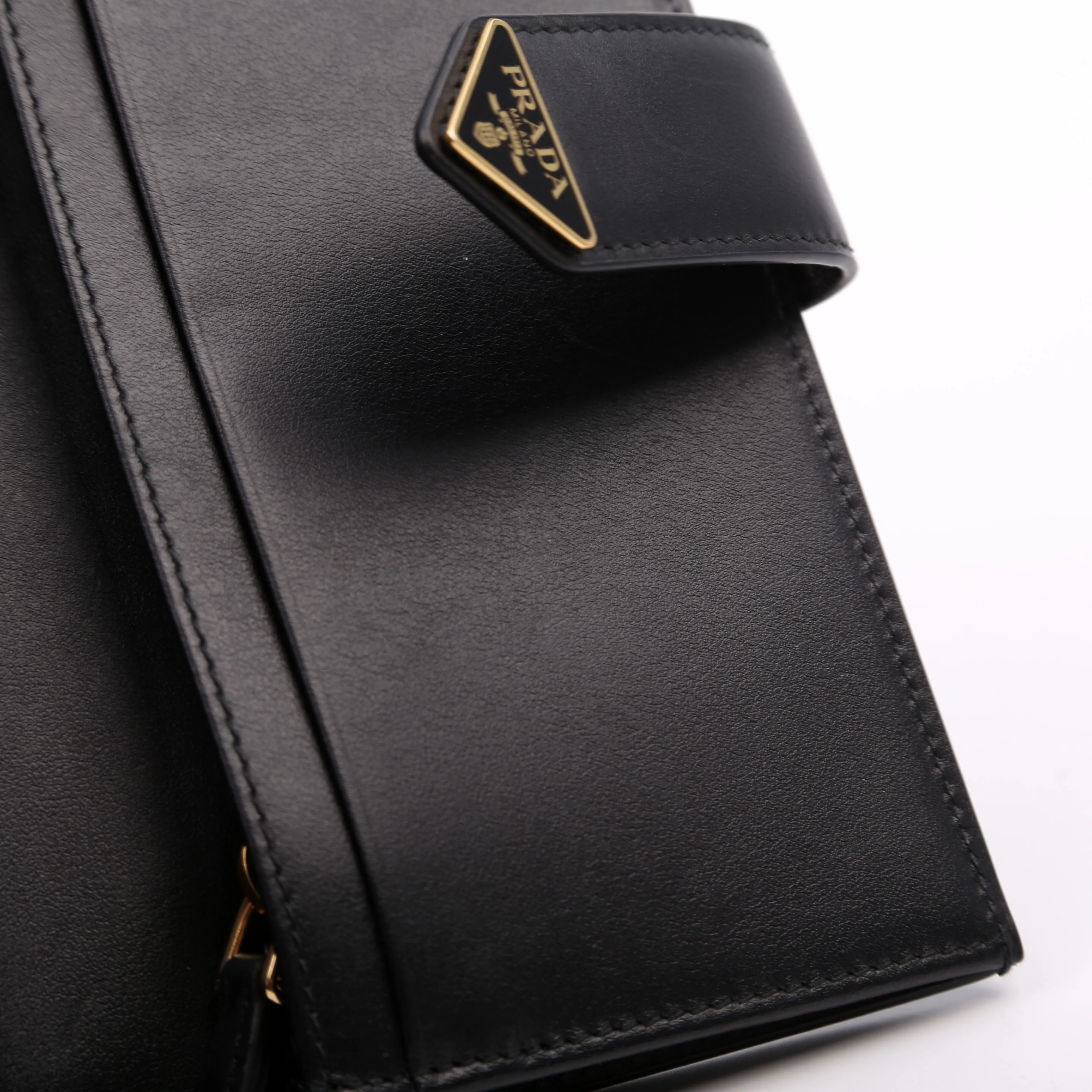 Saffiano Triangle Logo Large Wallet Black - Image 13