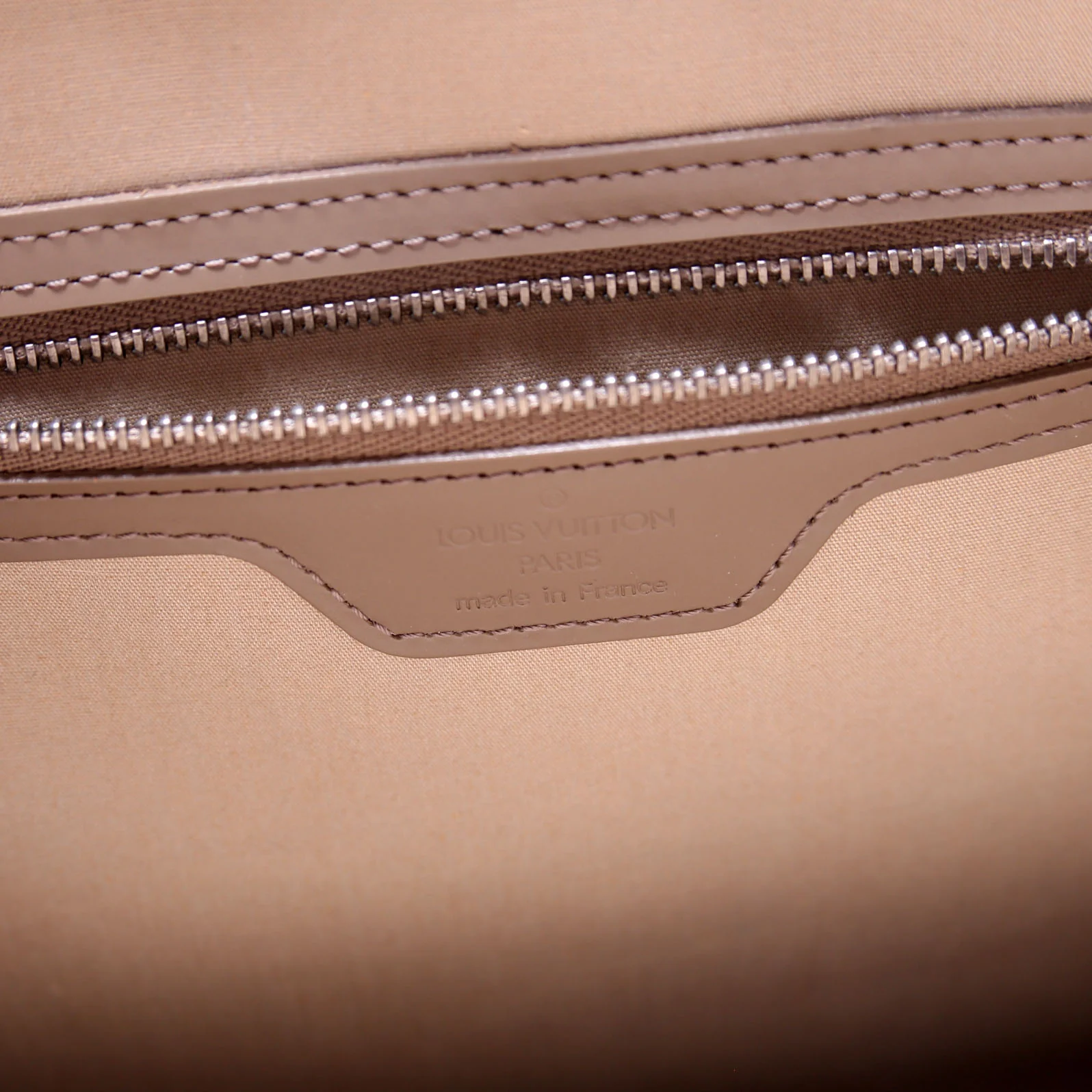 Saint Tropez Epi Leather Taupe - Image 9