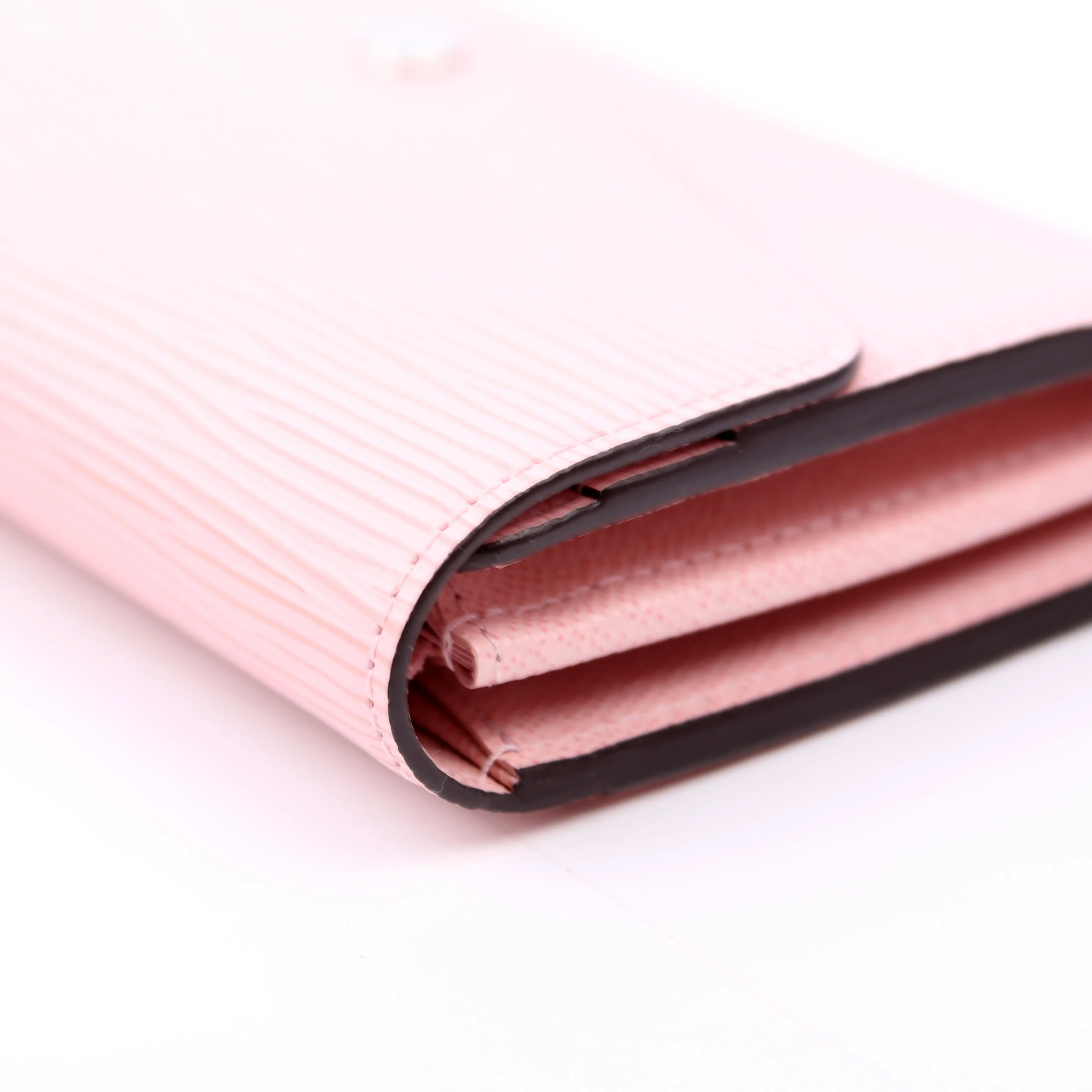 Sarah Wallet Epi Newer Pink - Image 9