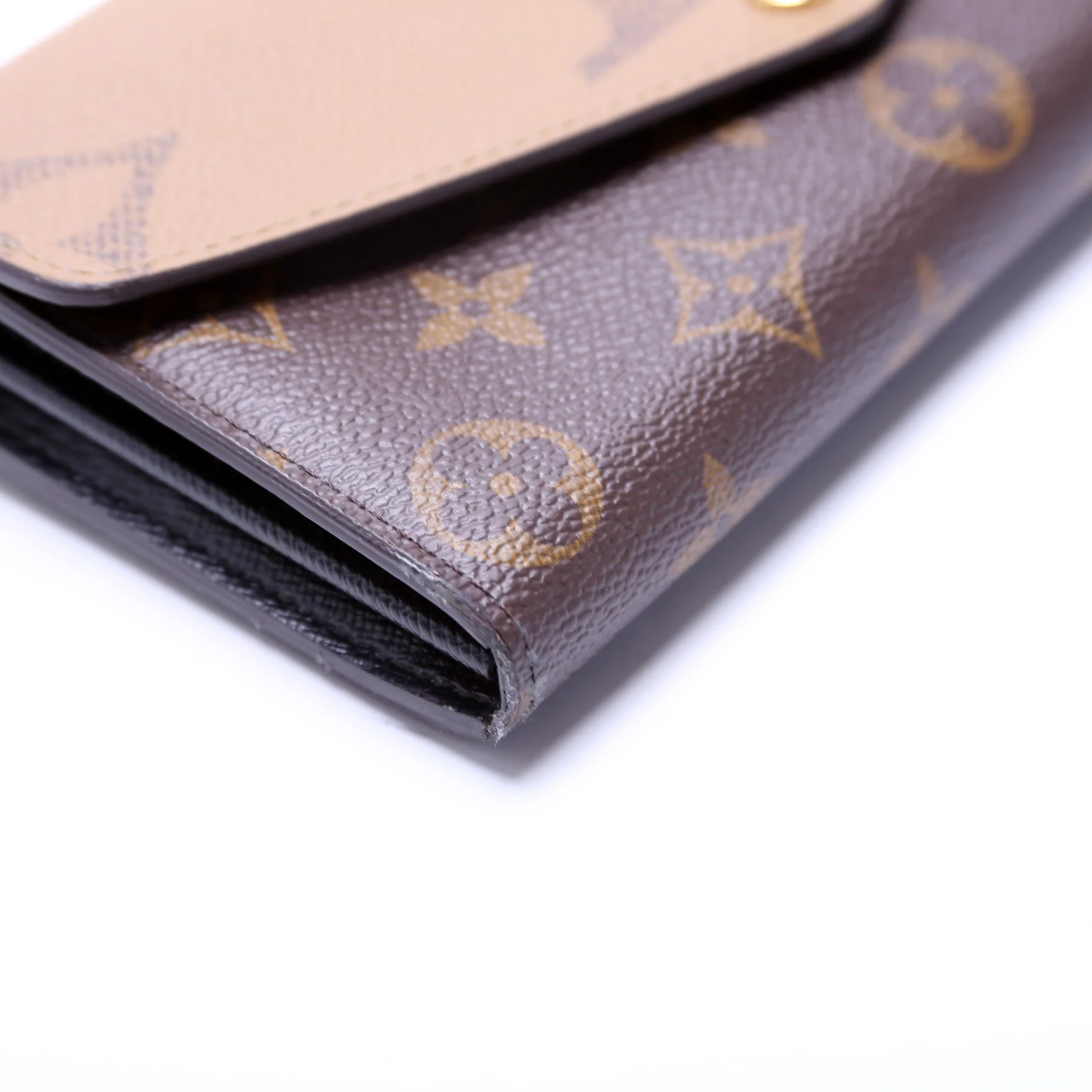 Sarah Wallet Giant Reverse Monogram - Image 5