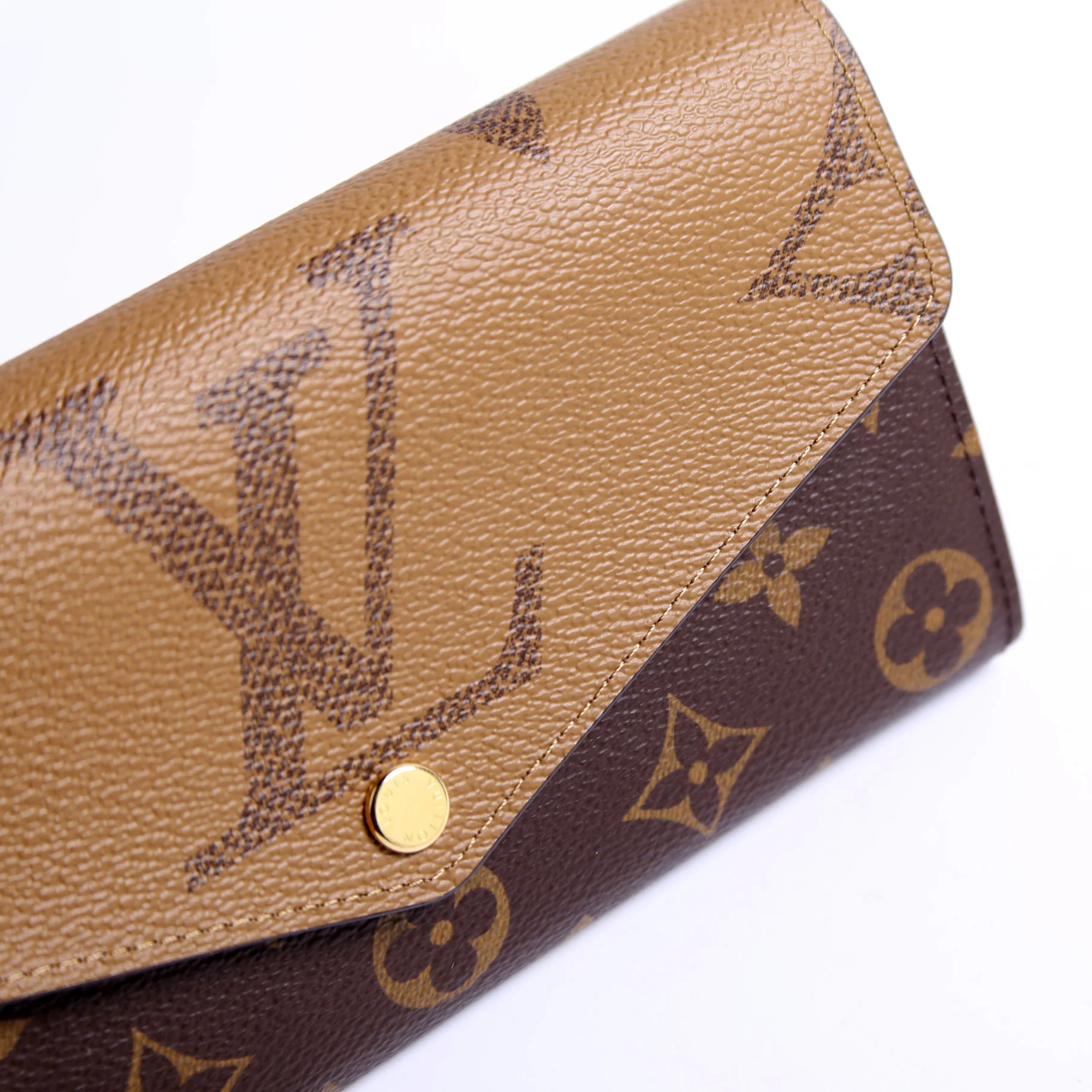 Sarah Wallet Giant Reverse Monogram - Image 6