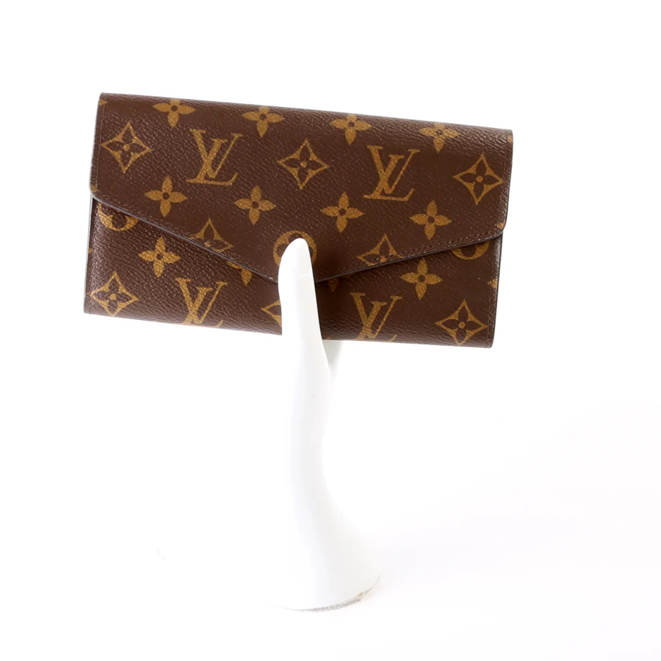 Sarah Wallet Monogram Newer - Image 8