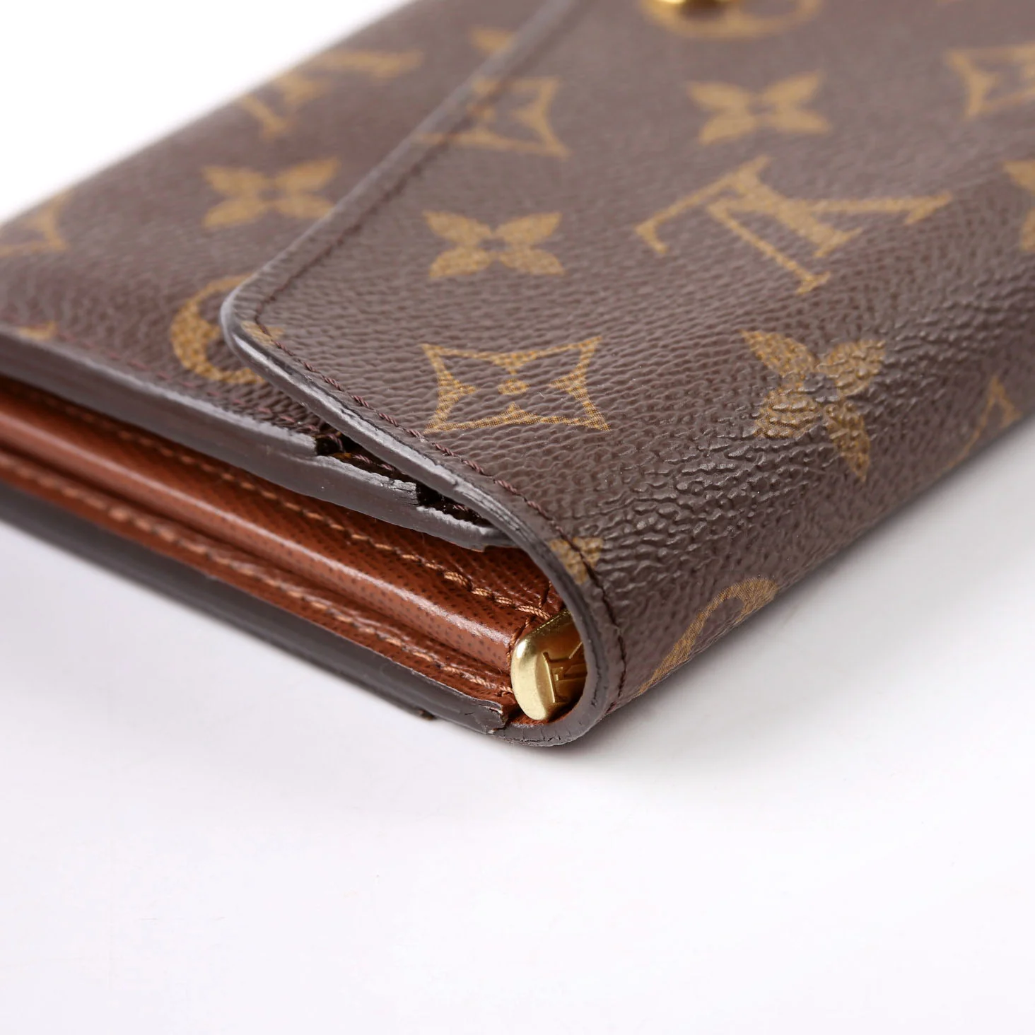 Sarah Wallet Monogram Newer - Image 8
