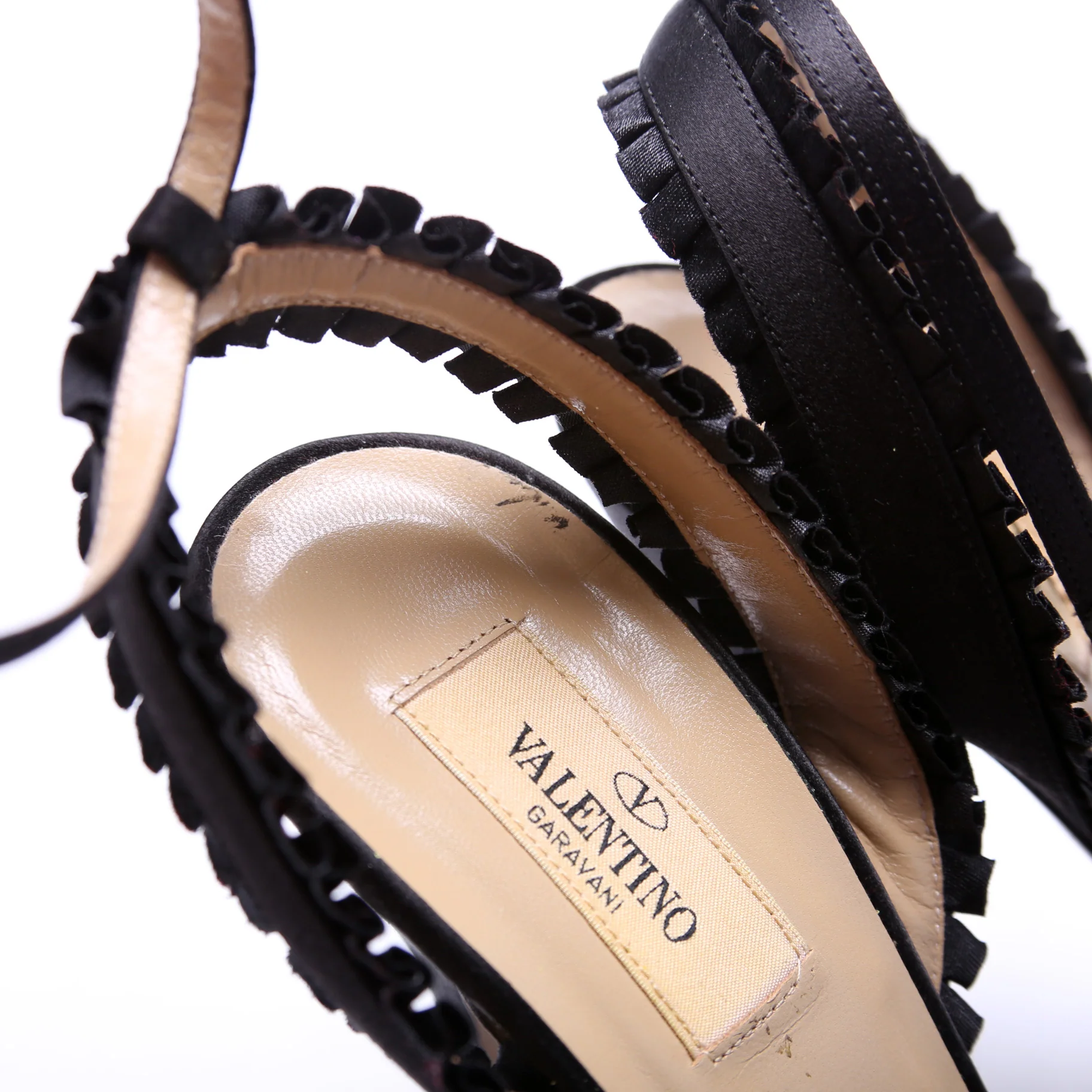 Satin Ruffle Heels Size 39 - Image 6