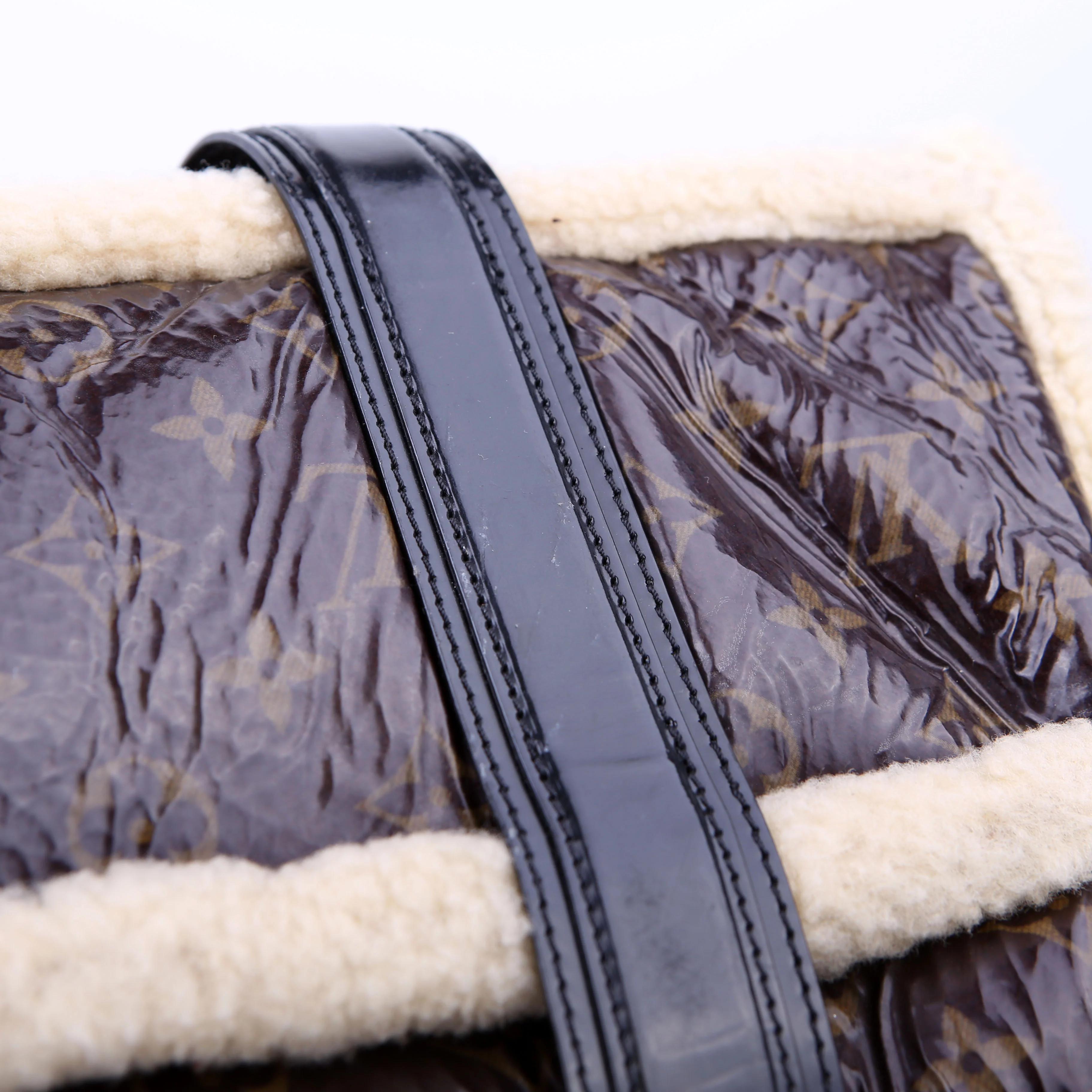 Shearling Thunder Bag Monogram Black - Image 10