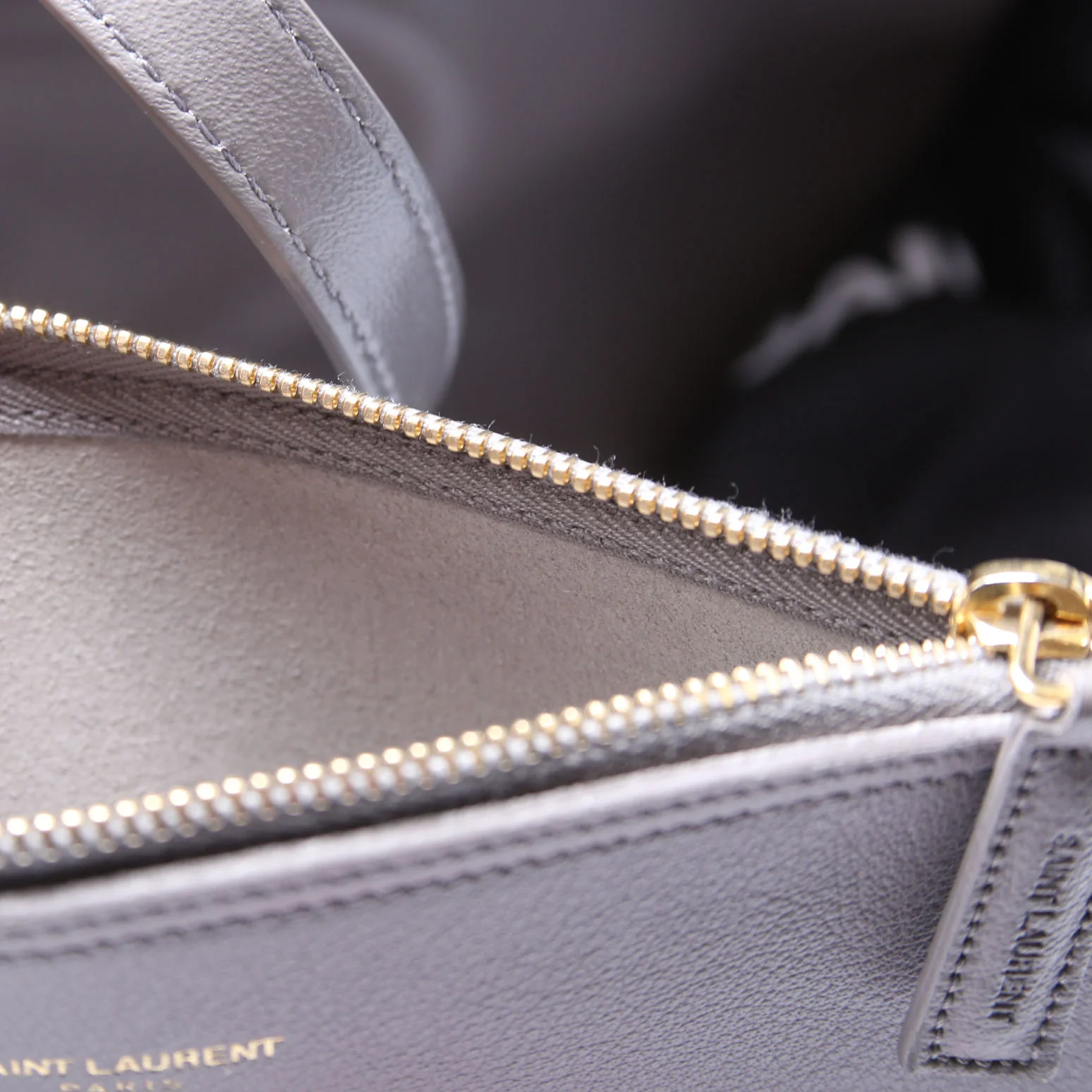 Shopping Bag East/West Supple Leather 600281 Grey - Image 10