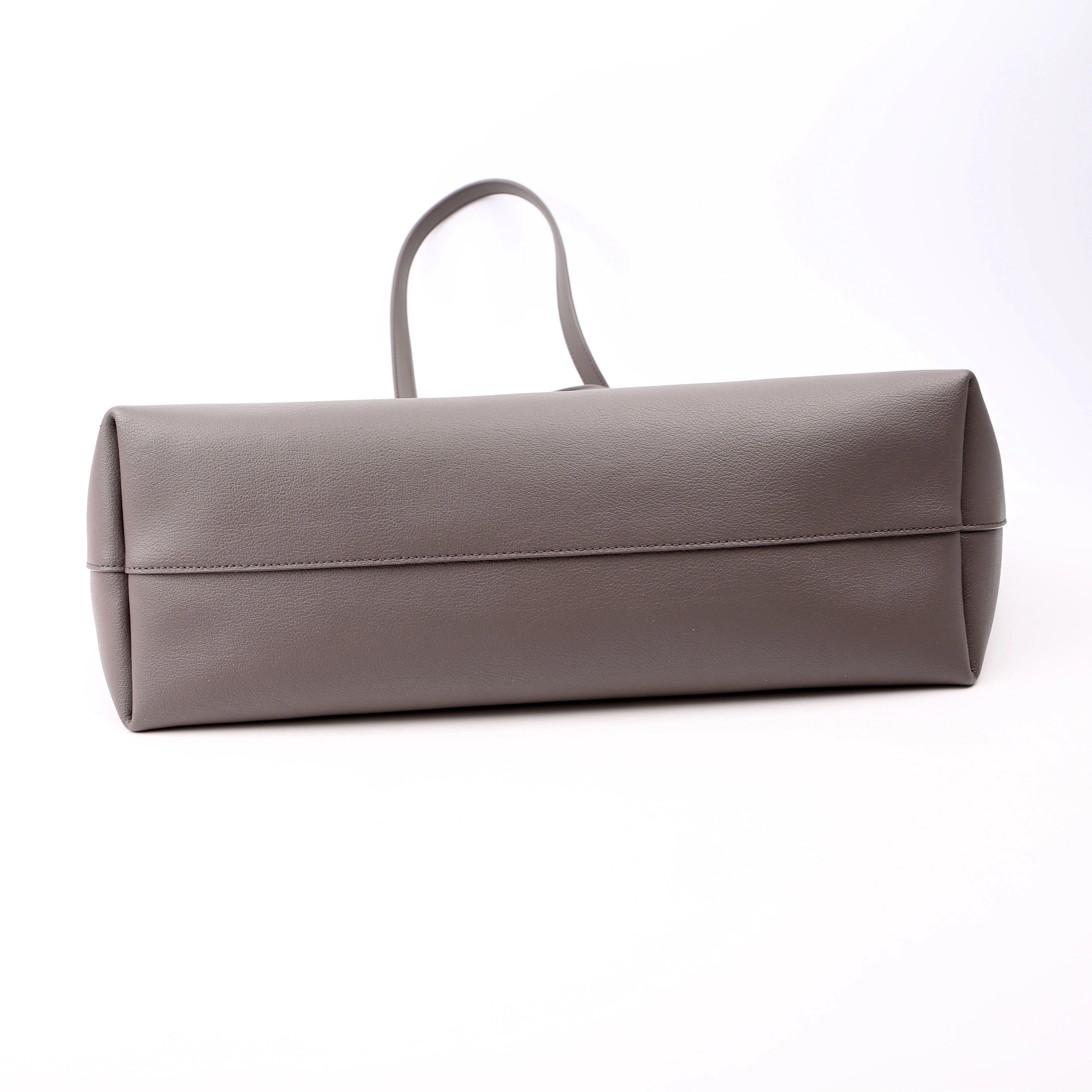 Shopping Bag East/West Supple Leather Grey - Image 4