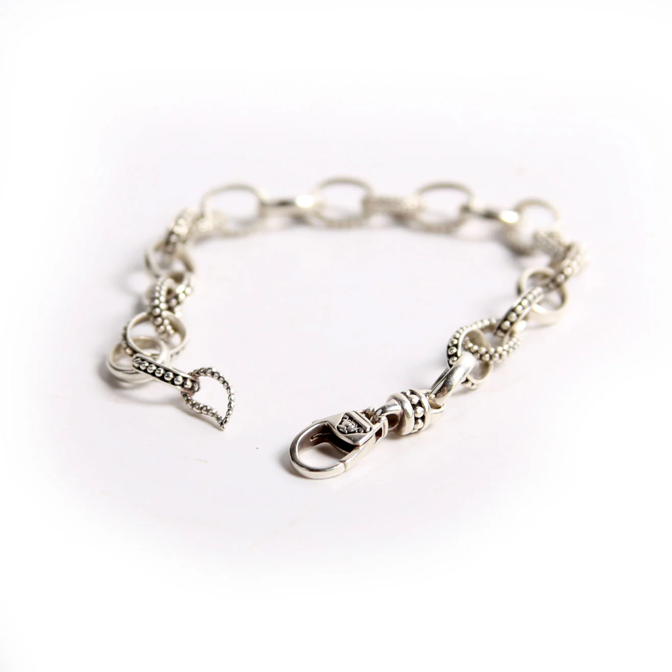 Signature Caviar Bead Link 8MM Bracelet 925 - Image 5