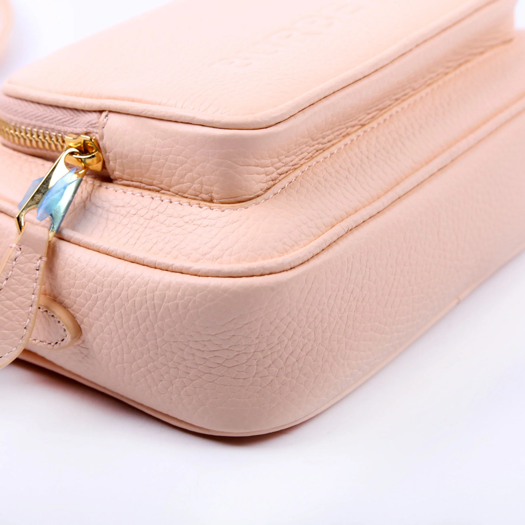 Small Camera Bag Grained Calfskin Pink - Image 6