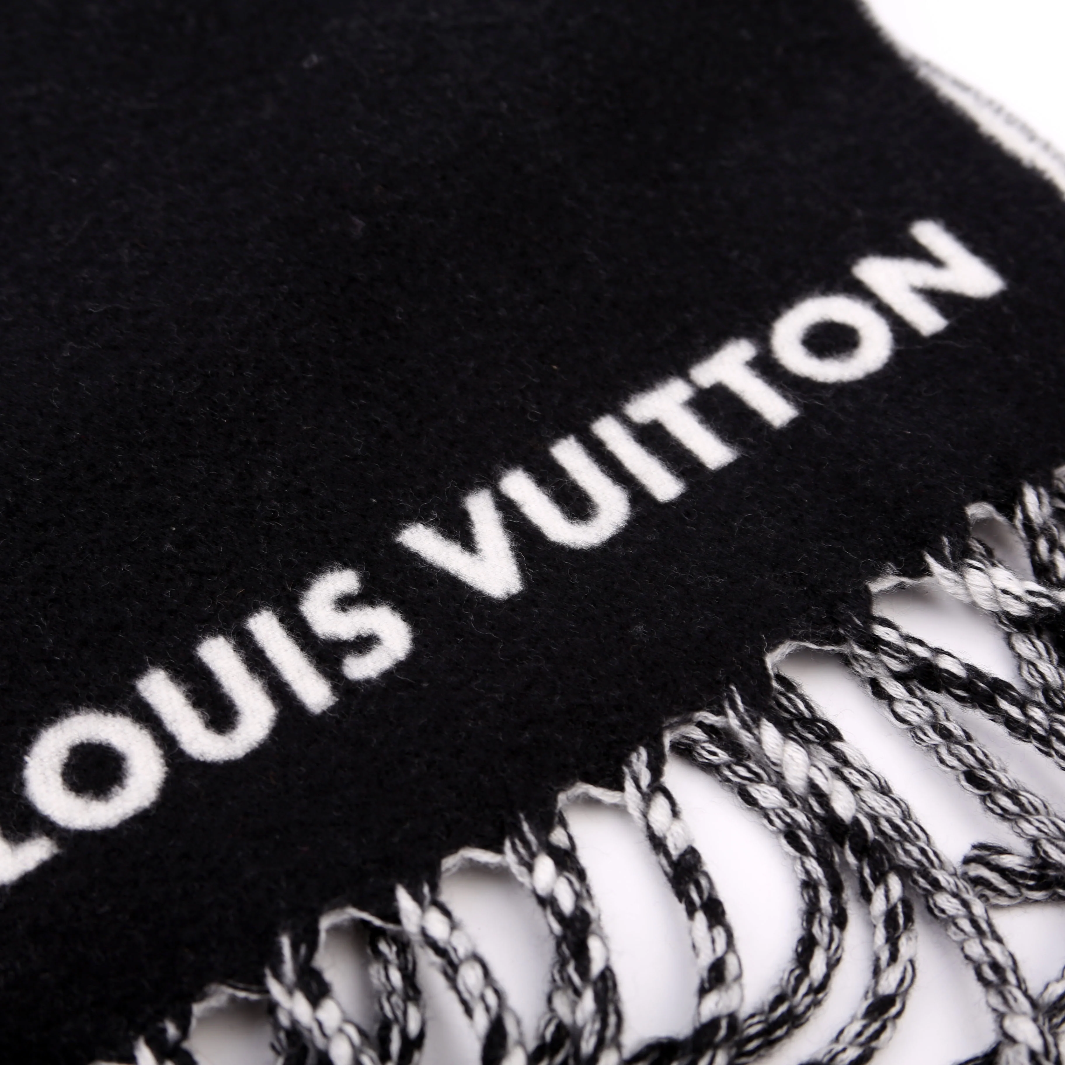 Smash Wool Muffler Scarf Black/White - Image 4