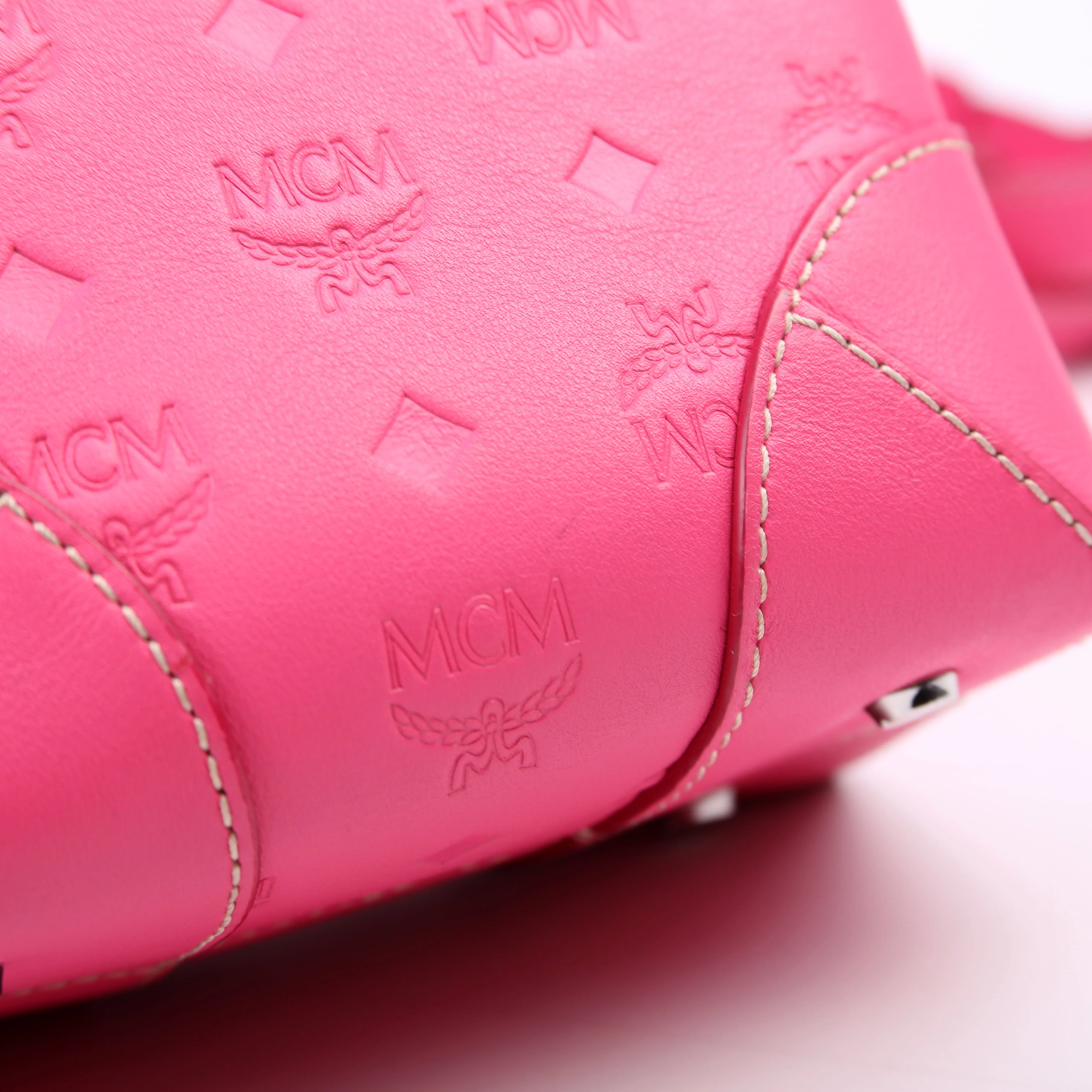 Soft Berlin Crossbody Pink - Image 10