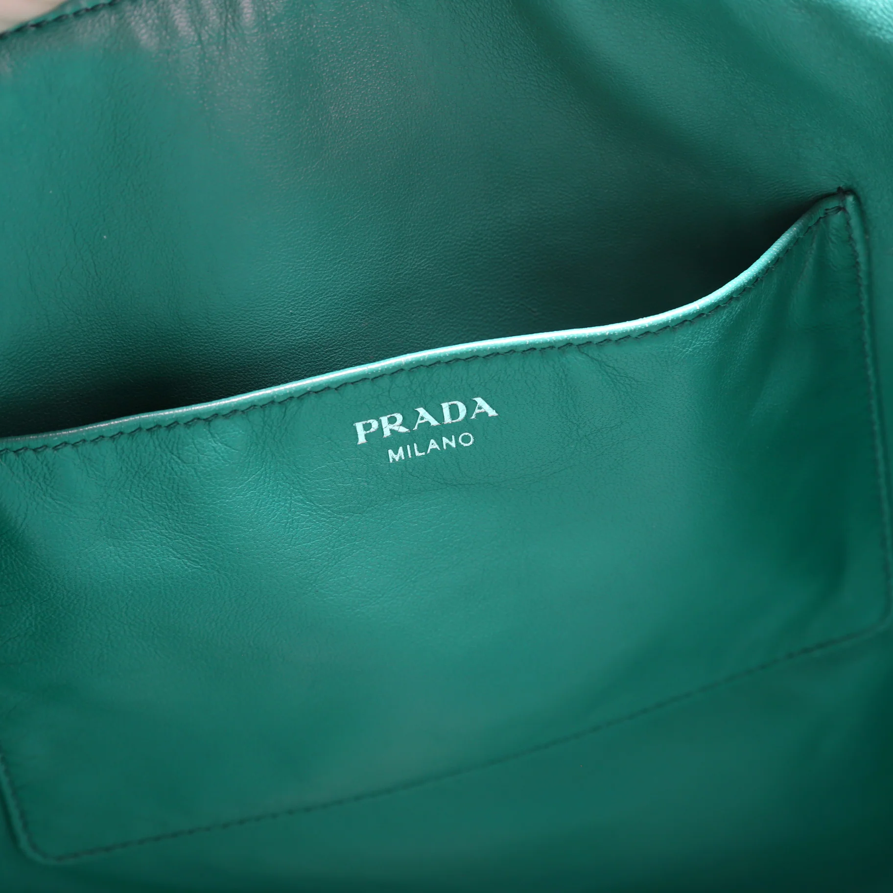 Soft Tote Leather - Image 9