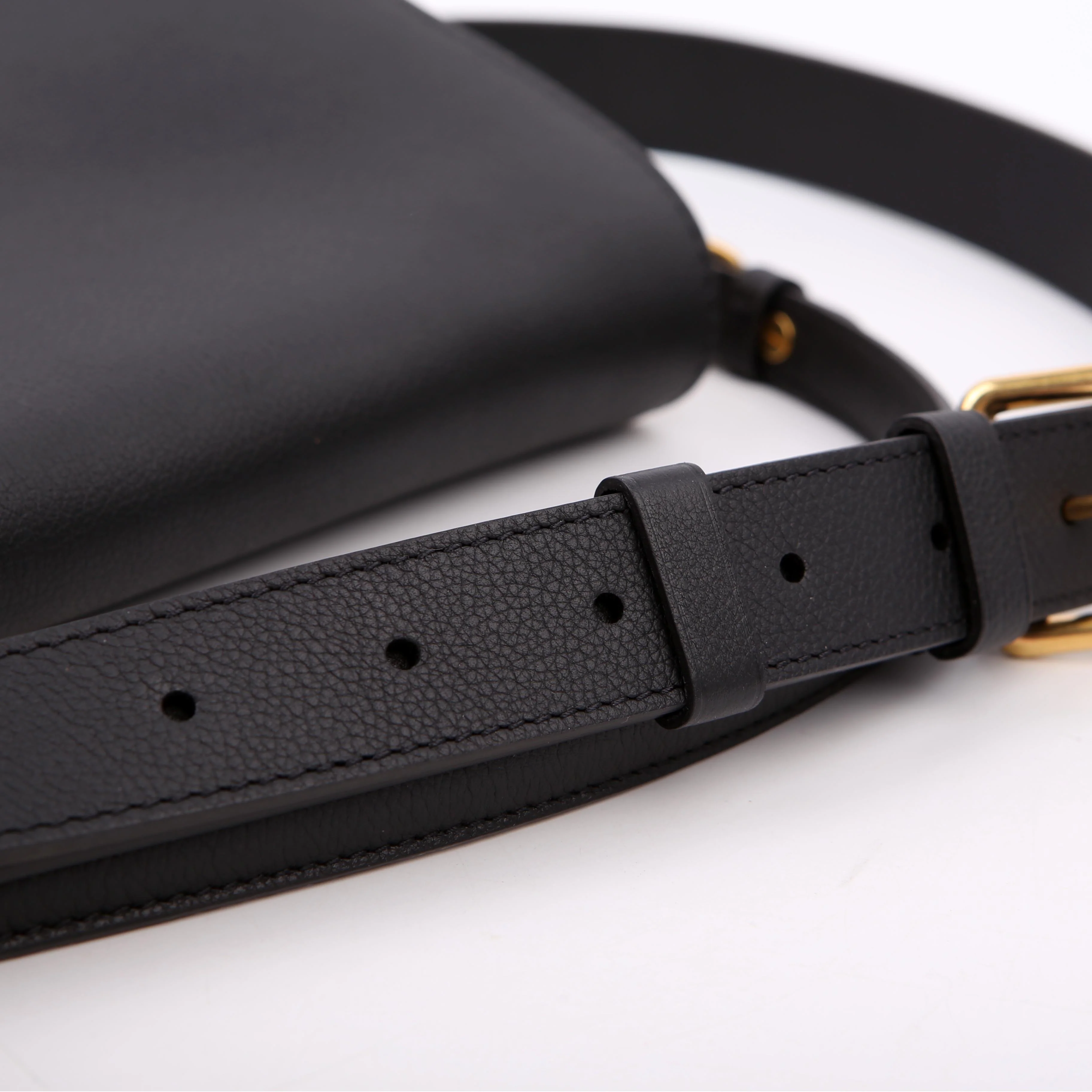 Soft Twist Shoulder Calfskin Black - Image 8