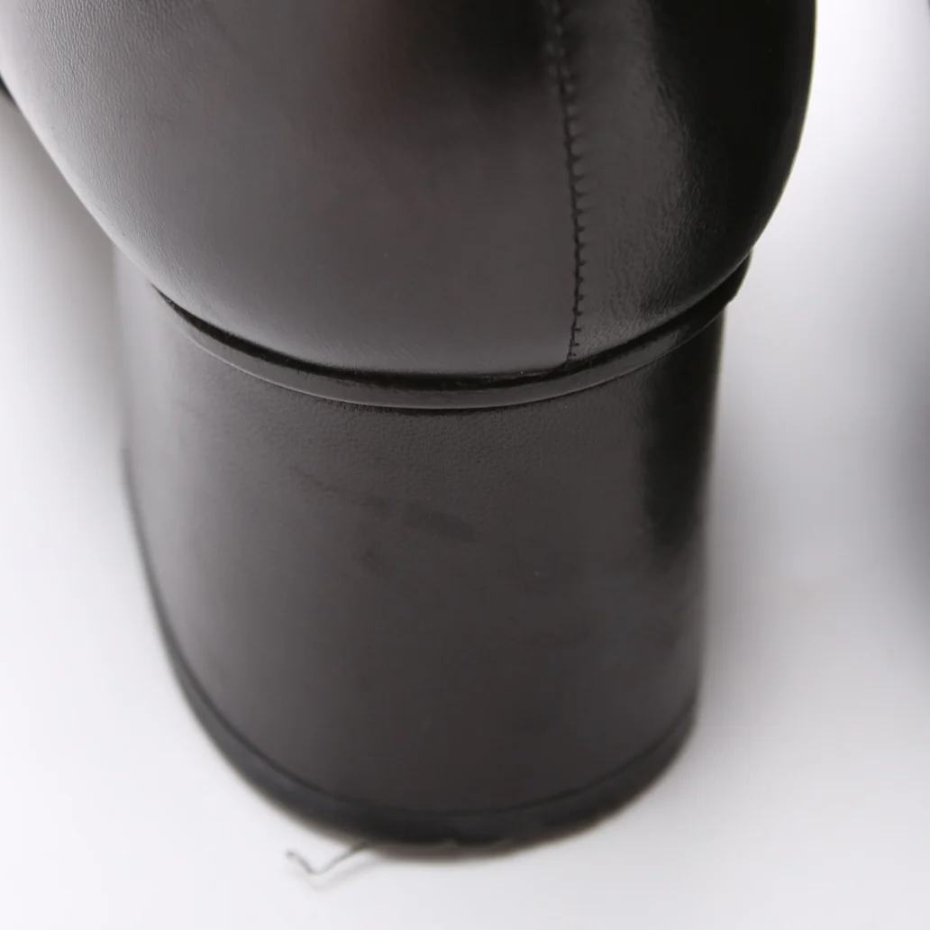 Soho Leather Chain Knee High Boots Size 40 - Image 7