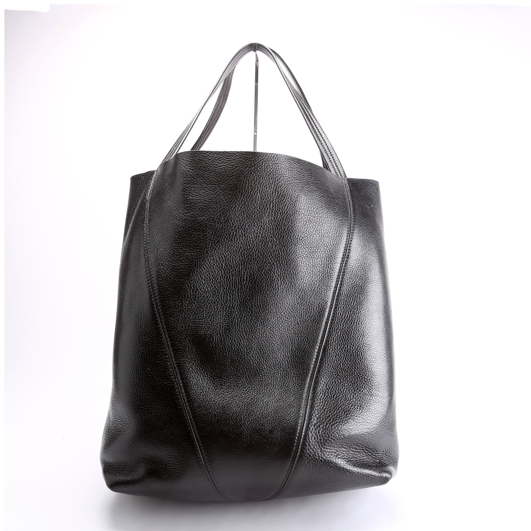 Spin Tote Grained Leather Black - Image 3