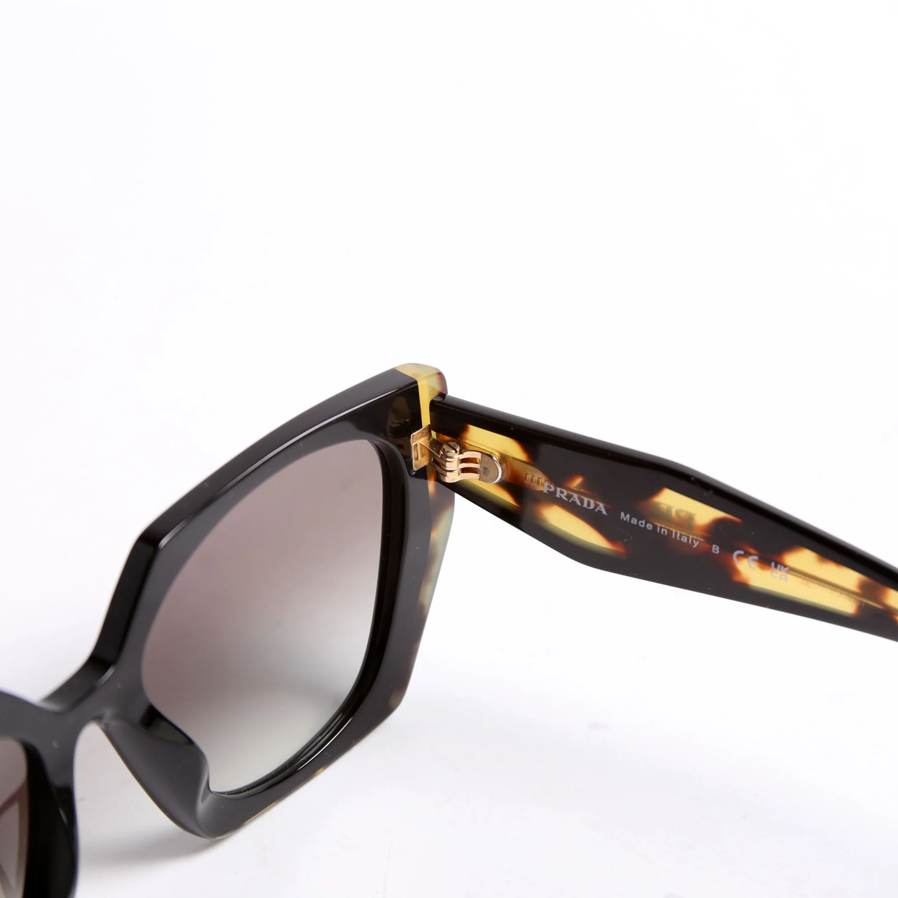 SPR15W Tortoise Sunglasses Black/Brown - Image 6