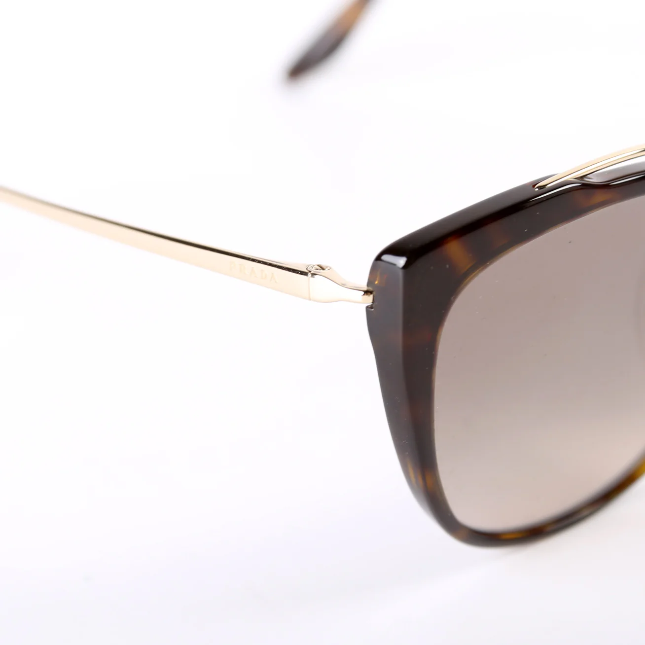 SPR20U Tortoise Sunglasses - Image 8