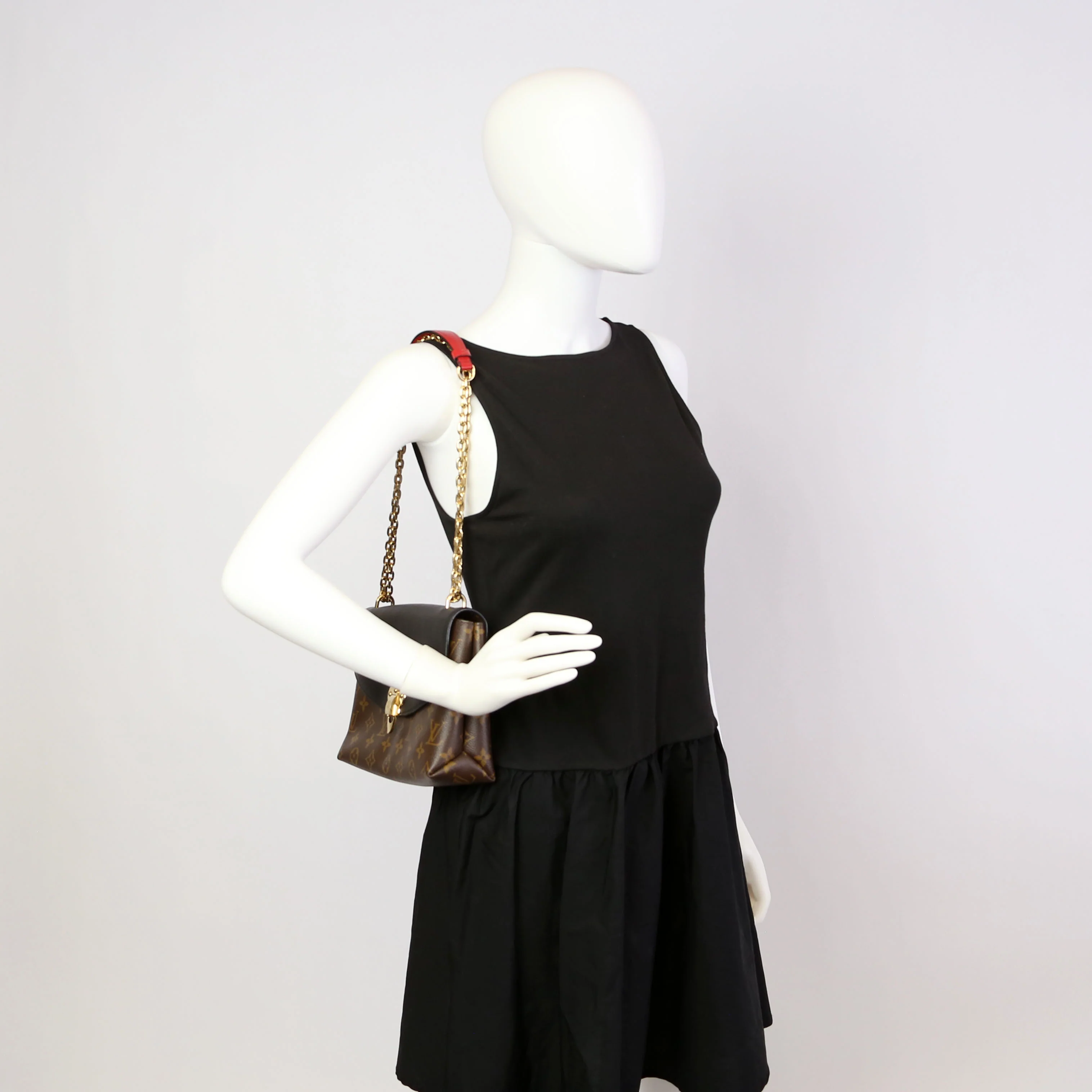 St Placide Monogram Black/Red - Image 12
