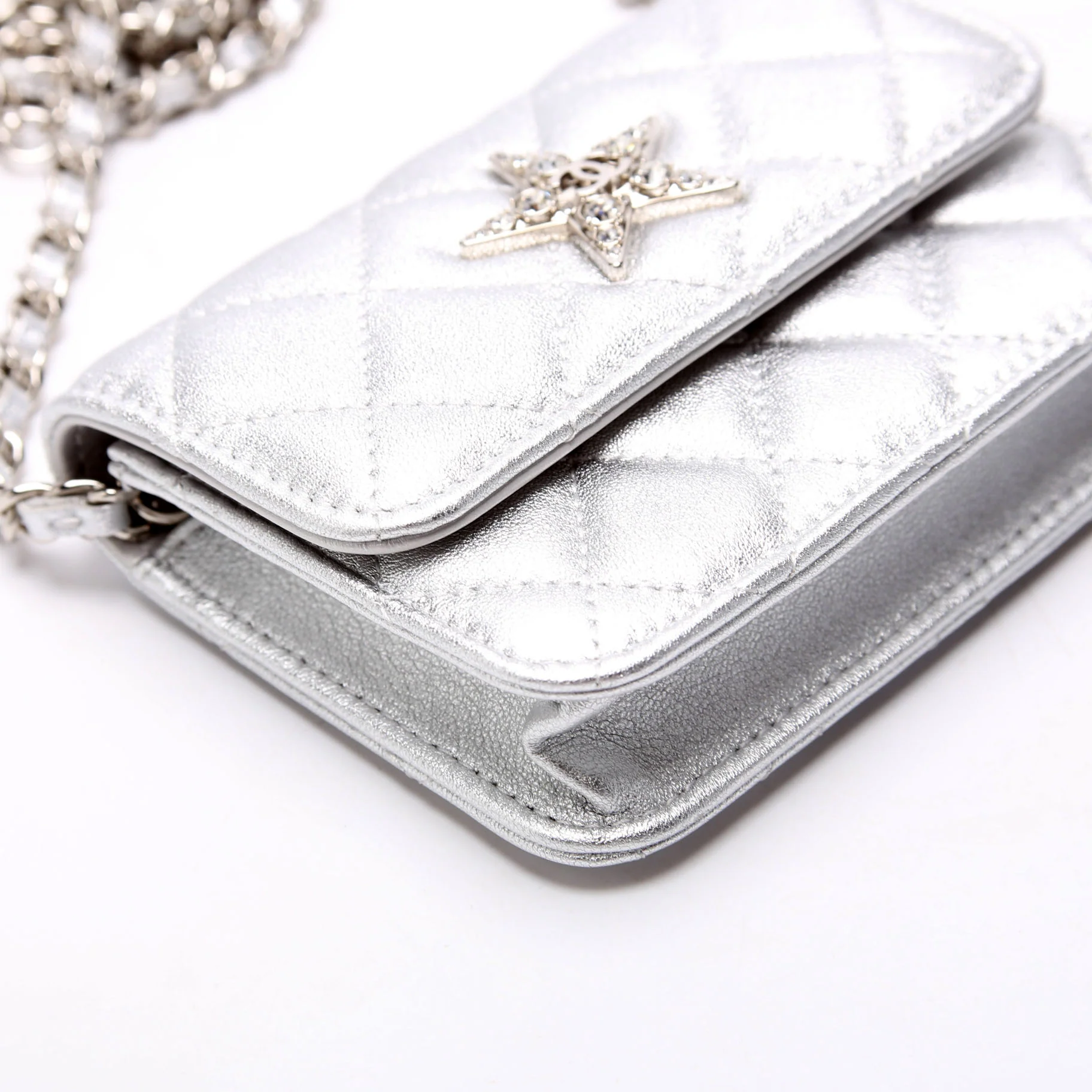 Star Flap Quilted Goatskin Belt Bag RFID Silver - Image 4