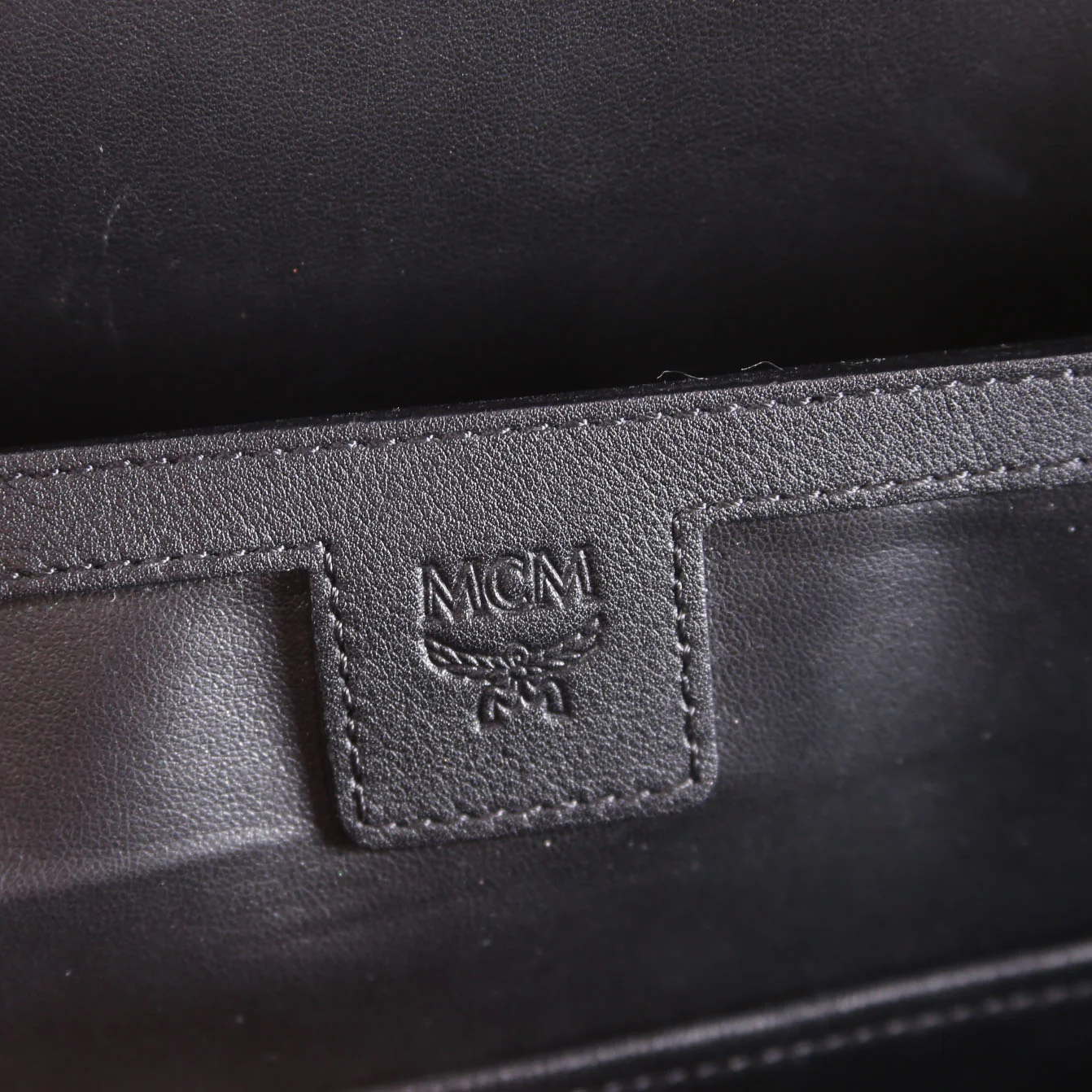 Stark Backpack Medium Black - Image 10