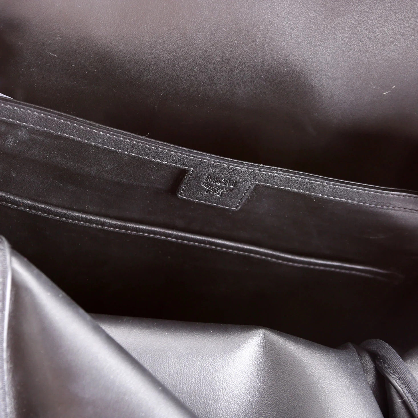 Stark Backpack Medium Black - Image 8