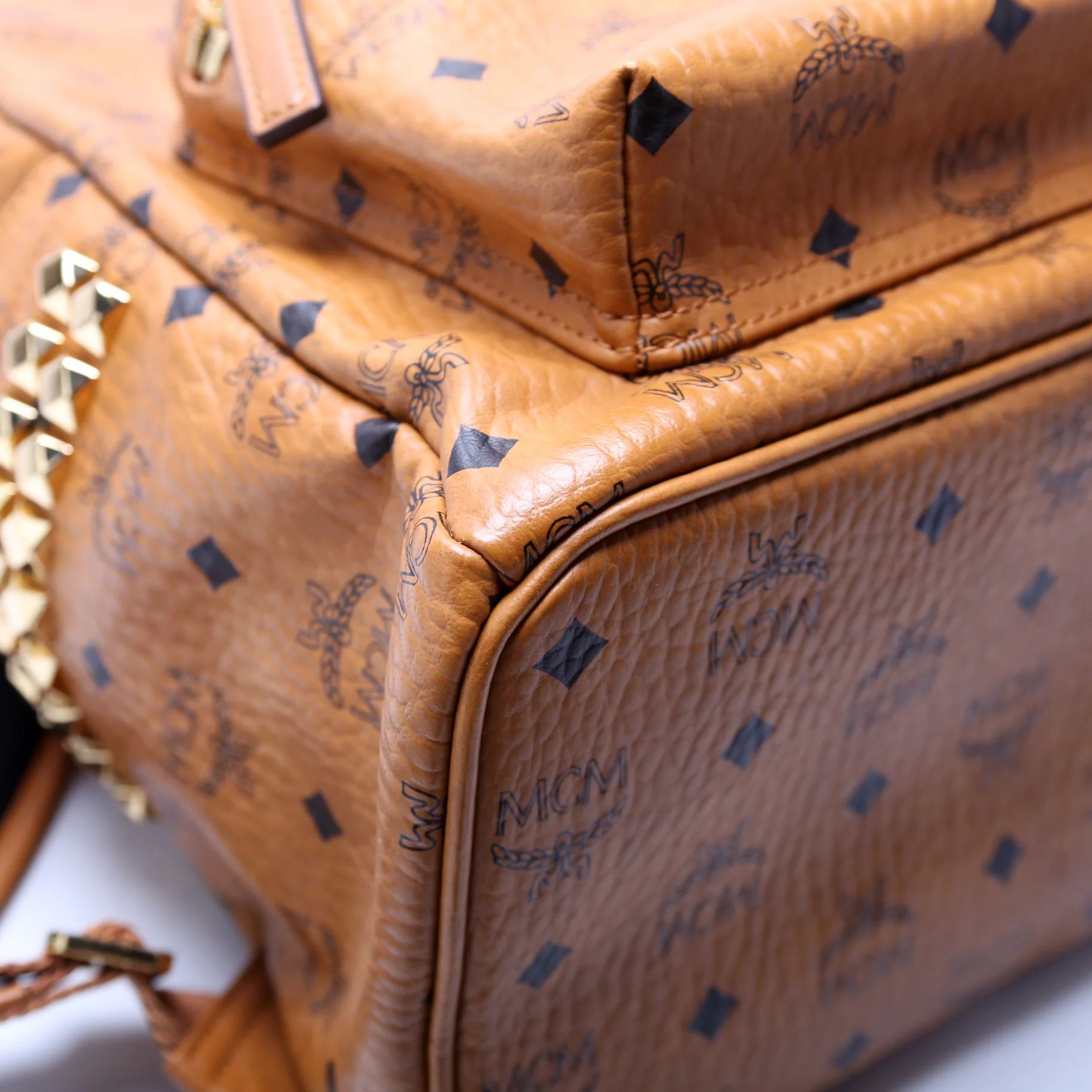 Stark Backpack Medium Cognac - Image 5