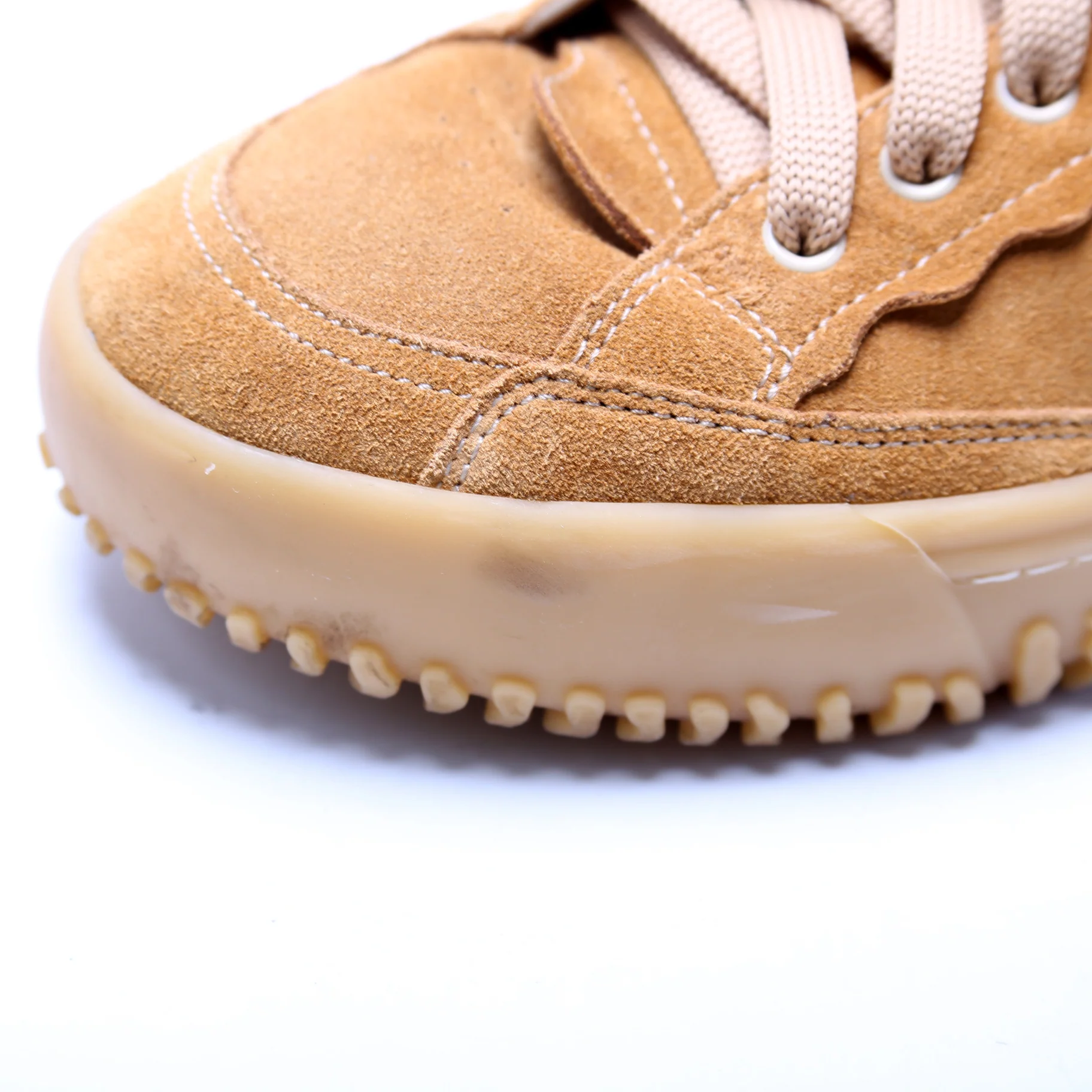 Suede Low Top Sneakers Size 39 - Image 8