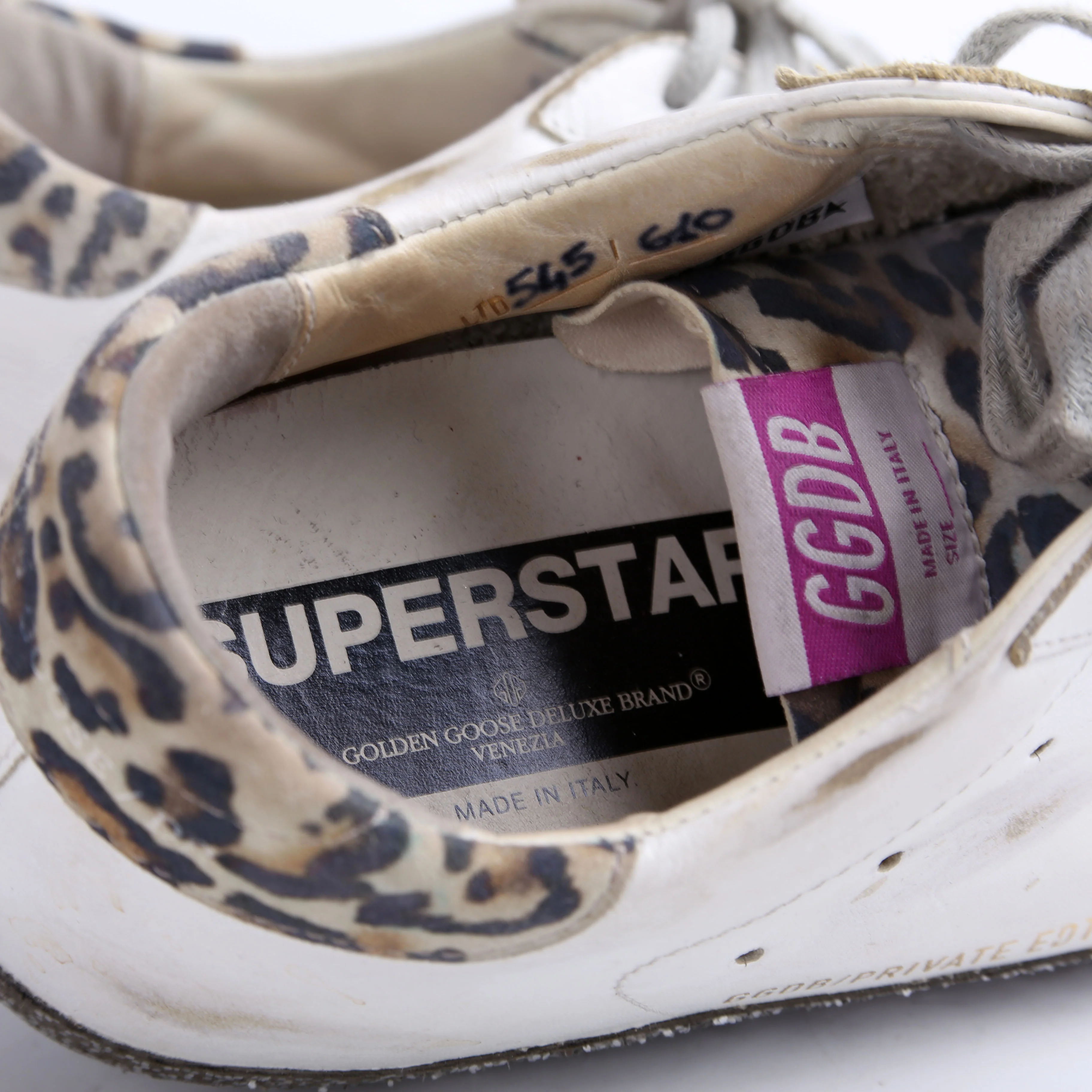 Superstar Sneakers Size 40 - Image 6