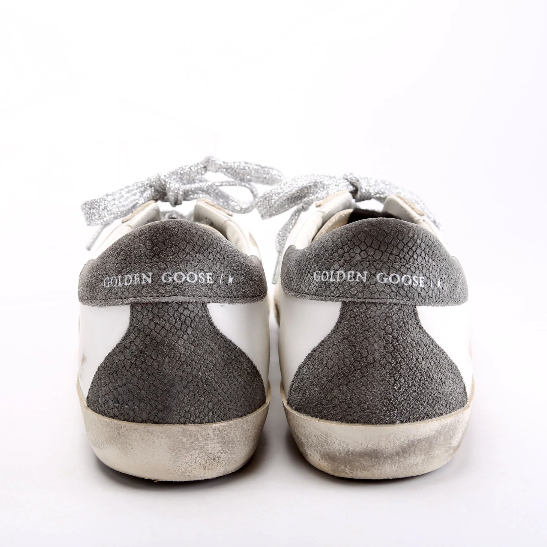 Superstar Sneakers Size 40 - Image 4