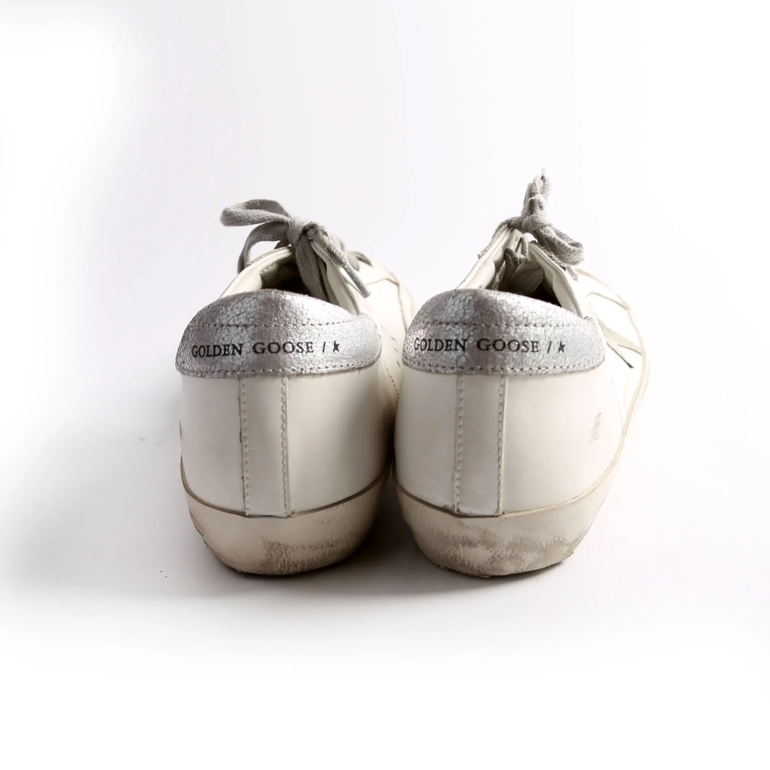Superstar Sneakers Size 42 - Image 4