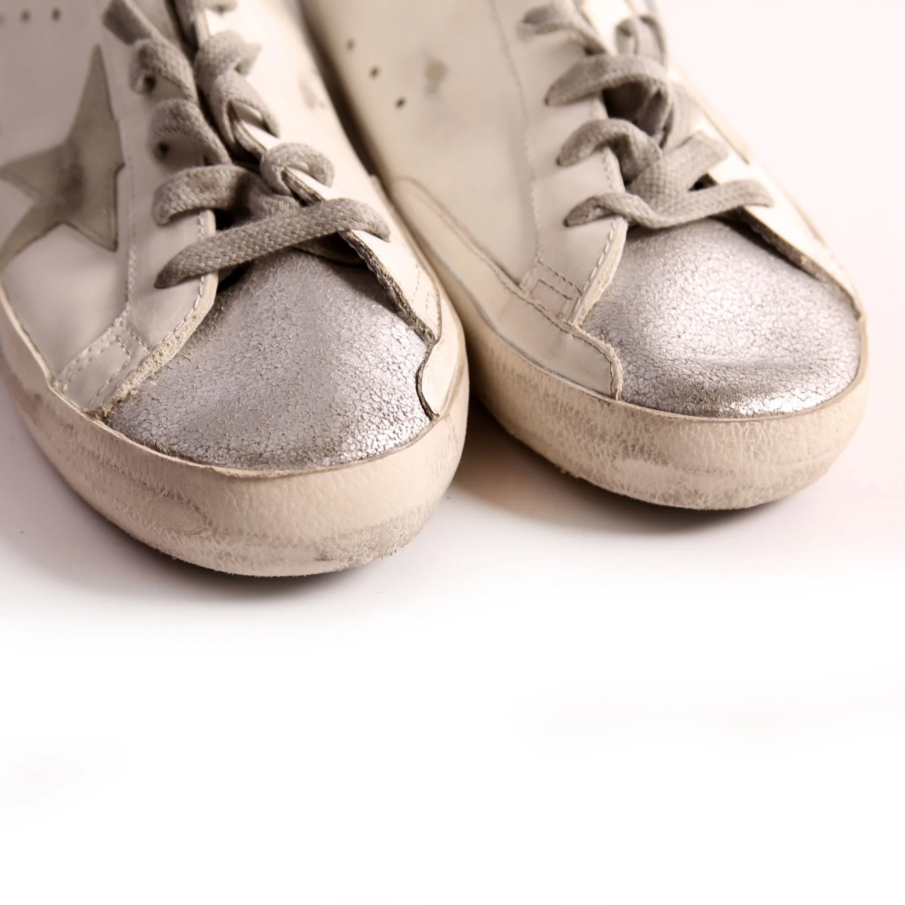 Superstar Sneakers Size 42 - Image 8