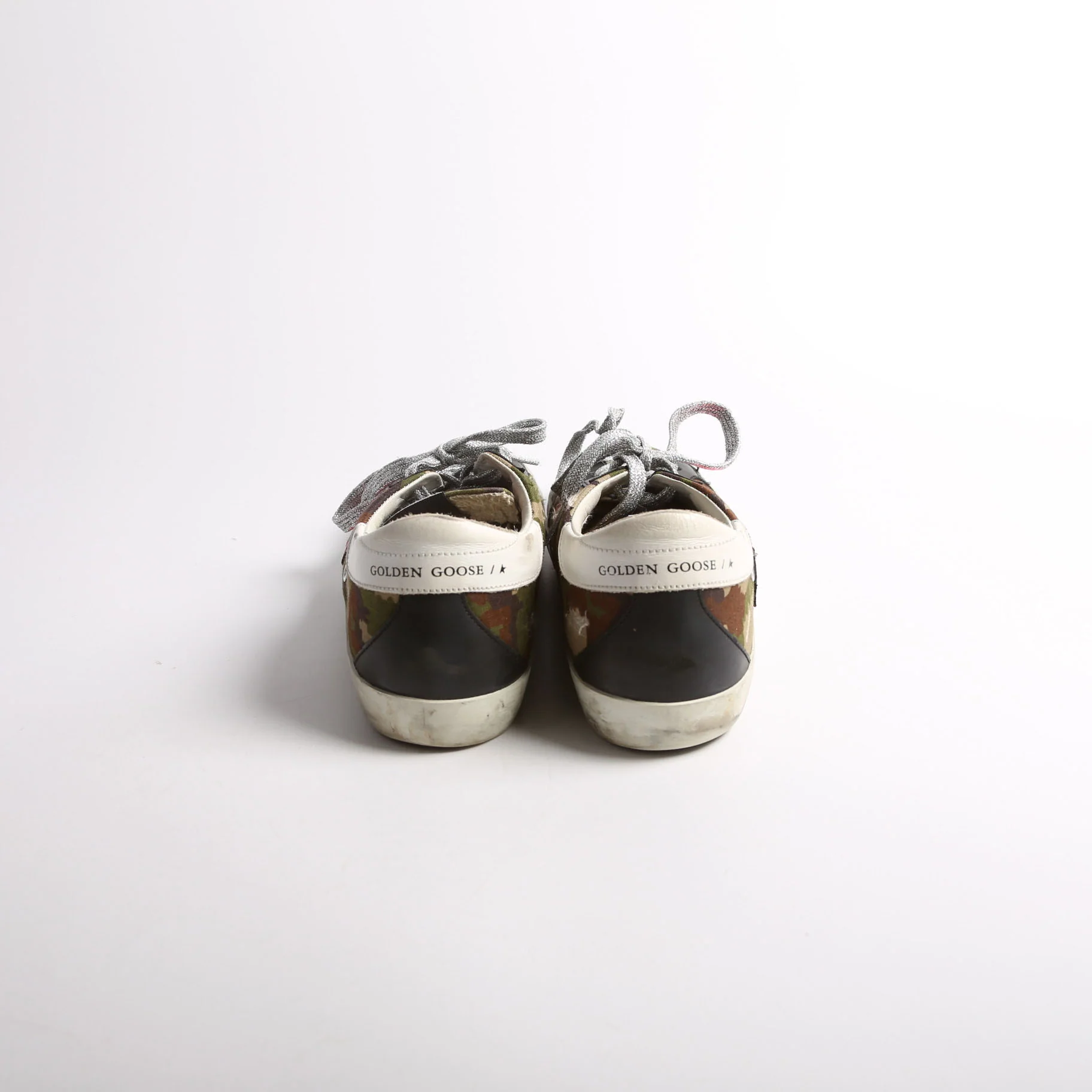 Superstar Sneakers Size 38 - Image 4