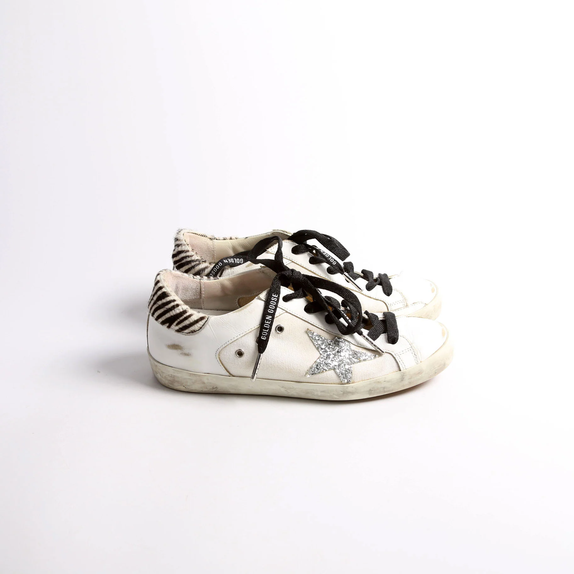 Superstar Sneakers Size 37 - Image 5