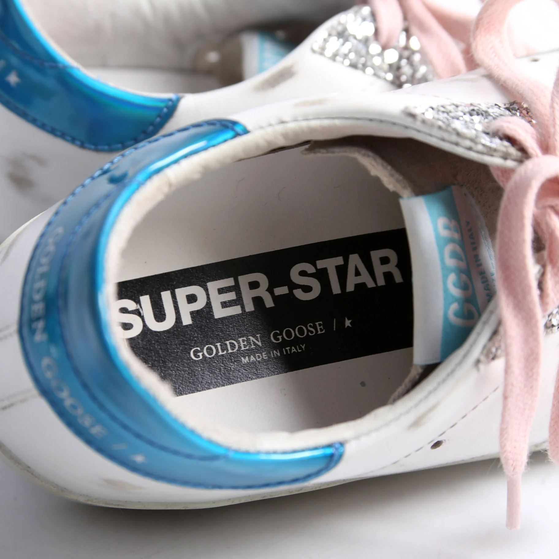 Superstar Sneakers Size 37 - Image 6