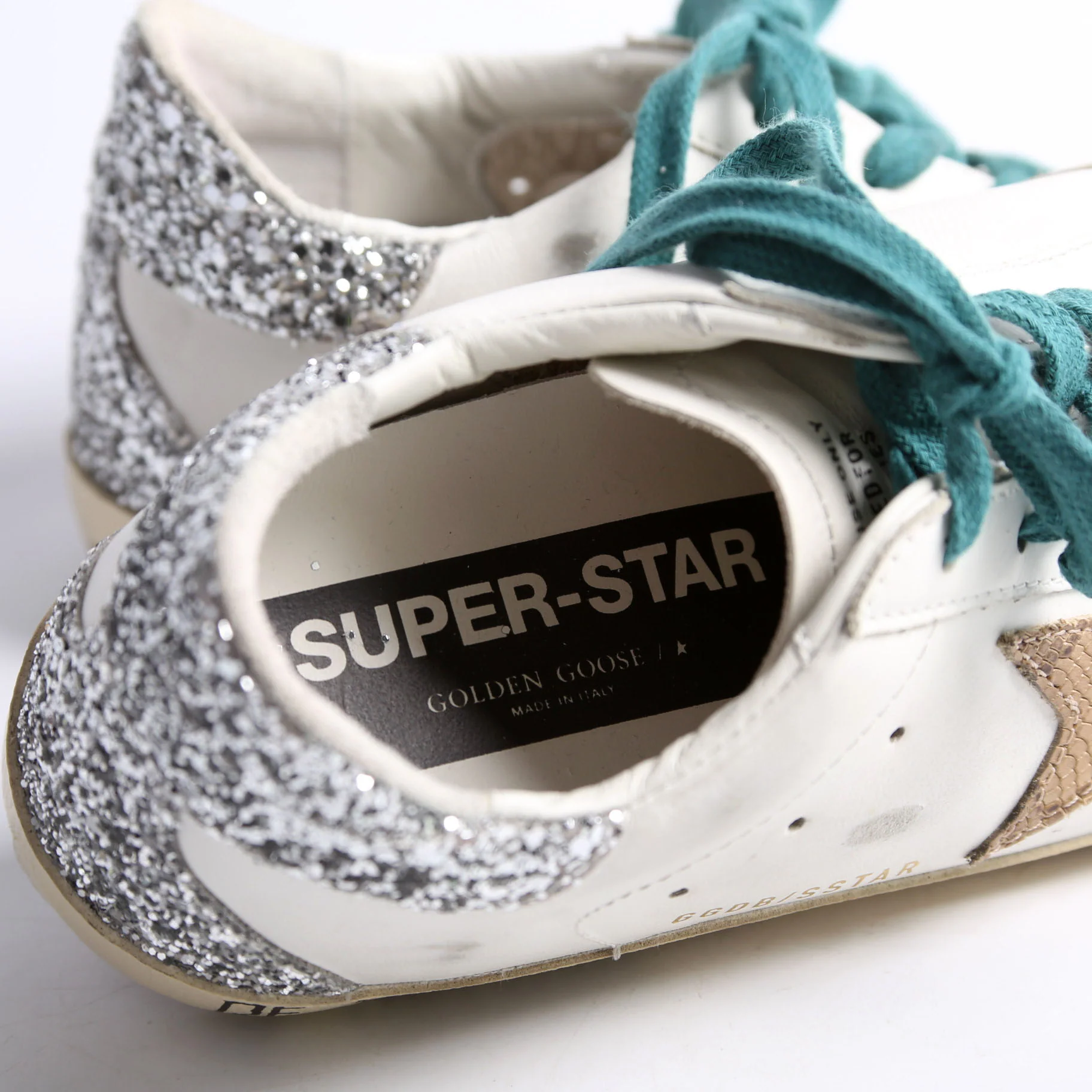 Superstar Sneakers Size 37 - Image 6