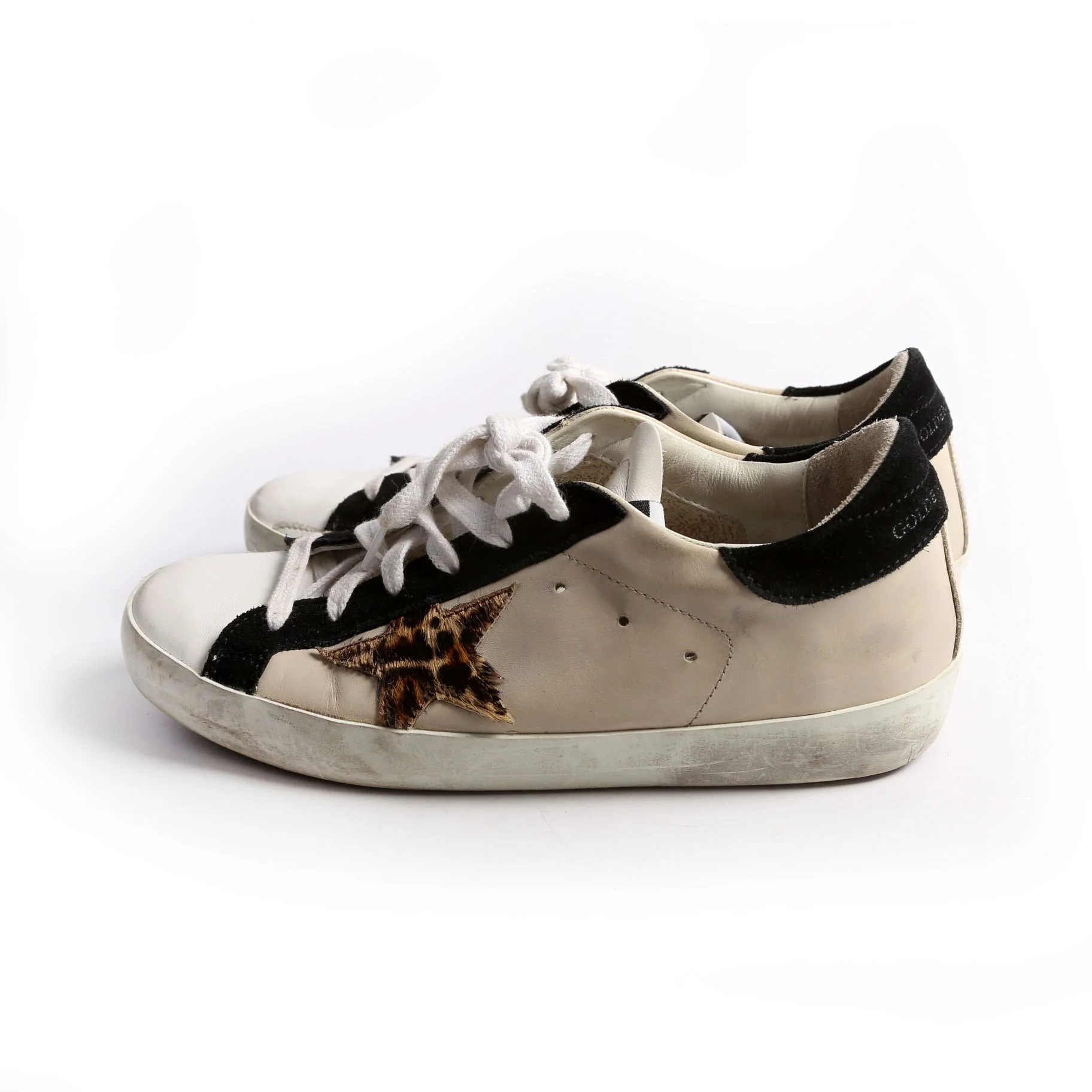 Superstar Sneakers Size 37 - Image 3