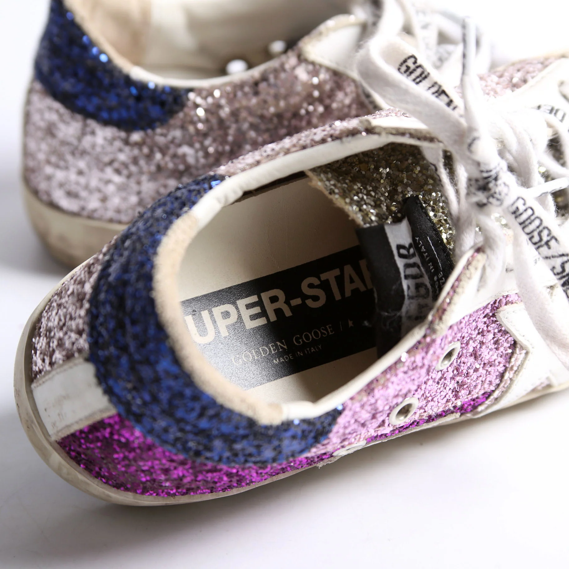 Superstar Sneakers Size 35 - Image 6