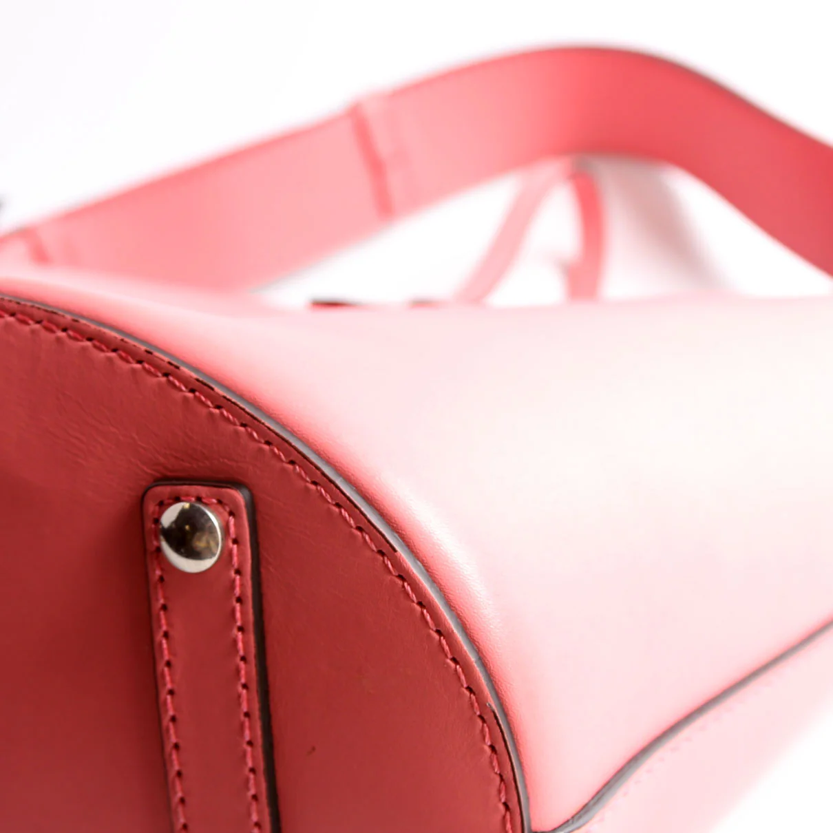 Supple Calfskin Bucket Bag Medium Pink - Image 6