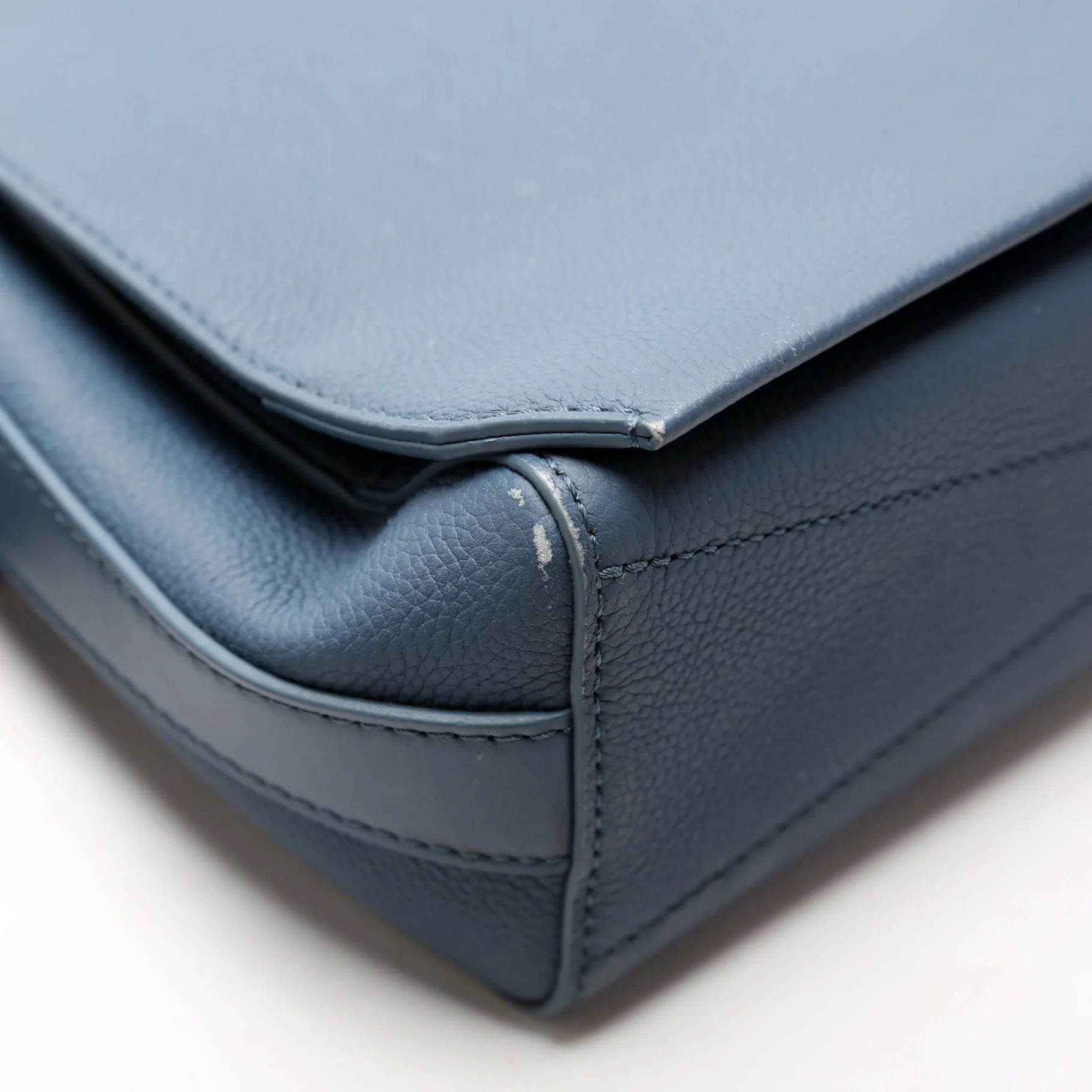 Takeoff Messenger Aerogram Calfskin - Image 5